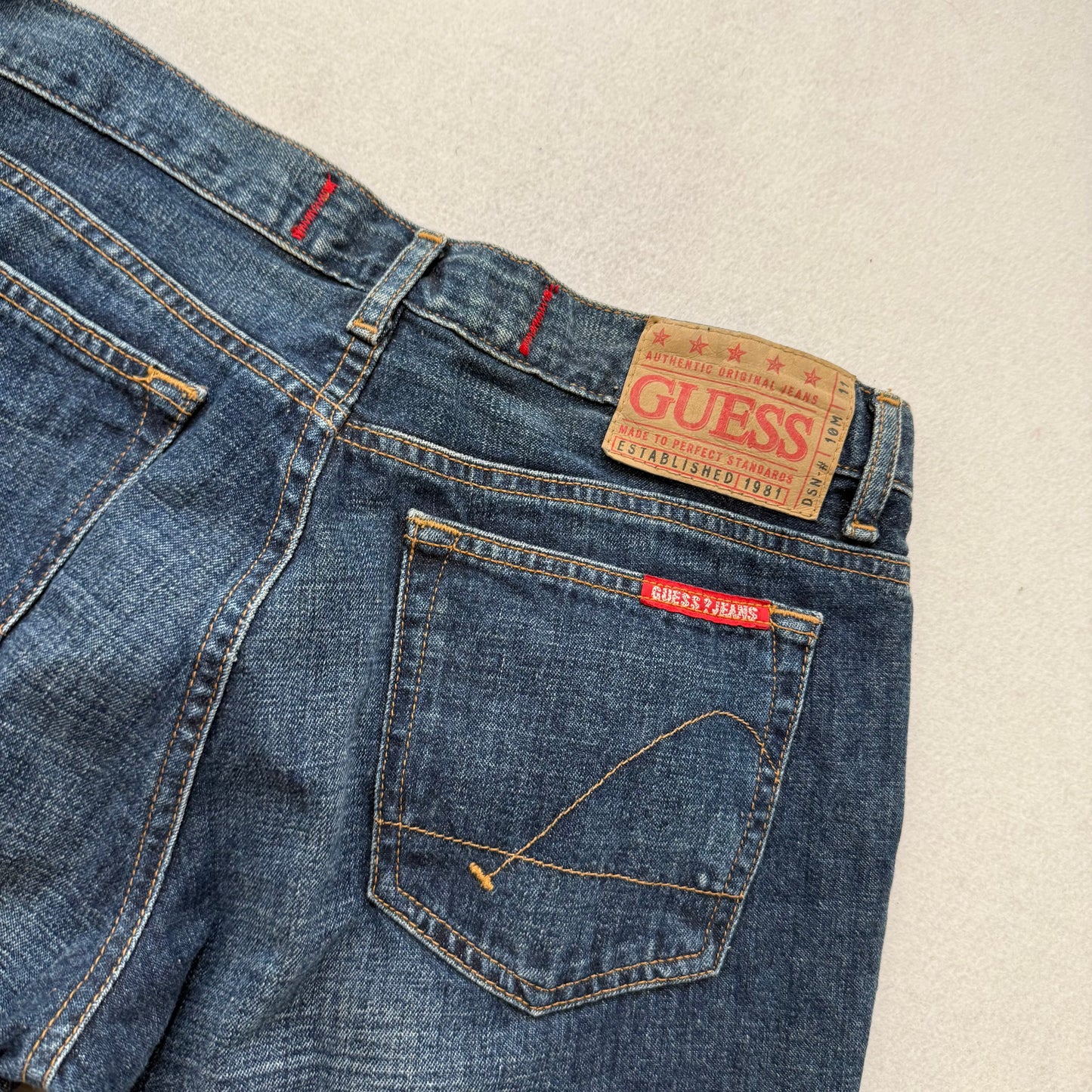 Guess Women's Blue Denim Wide Leg Jeans Button Fly Pockets Classic Fit Size 30