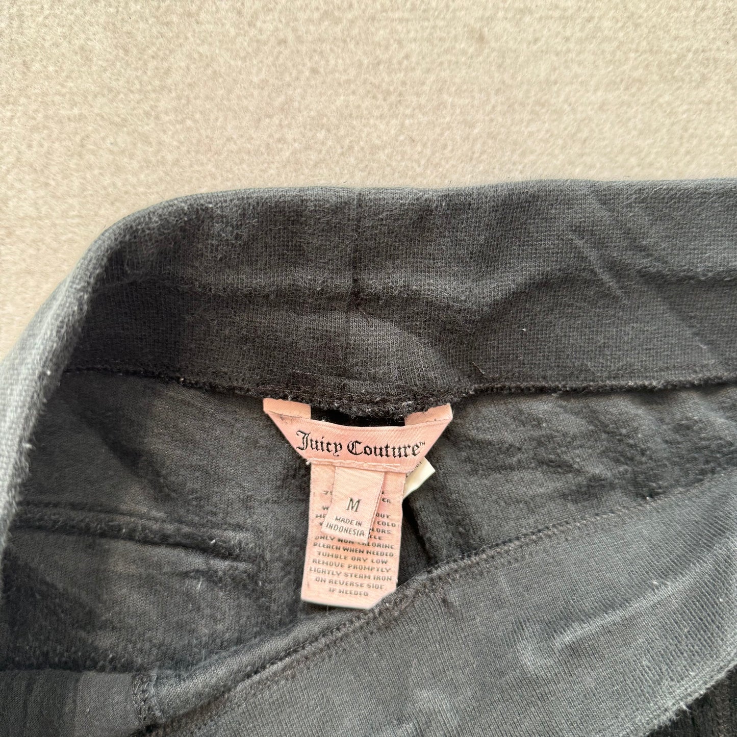 Juicy Couture Womens Black Velour Flared Leg Track Pant Back Snap Pockets Size M