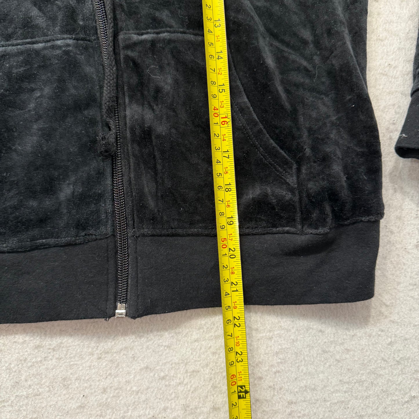 Vintage Juicy Couture Women Black Velour Zip-Up Hoodie Drawstring Pockets Size S
