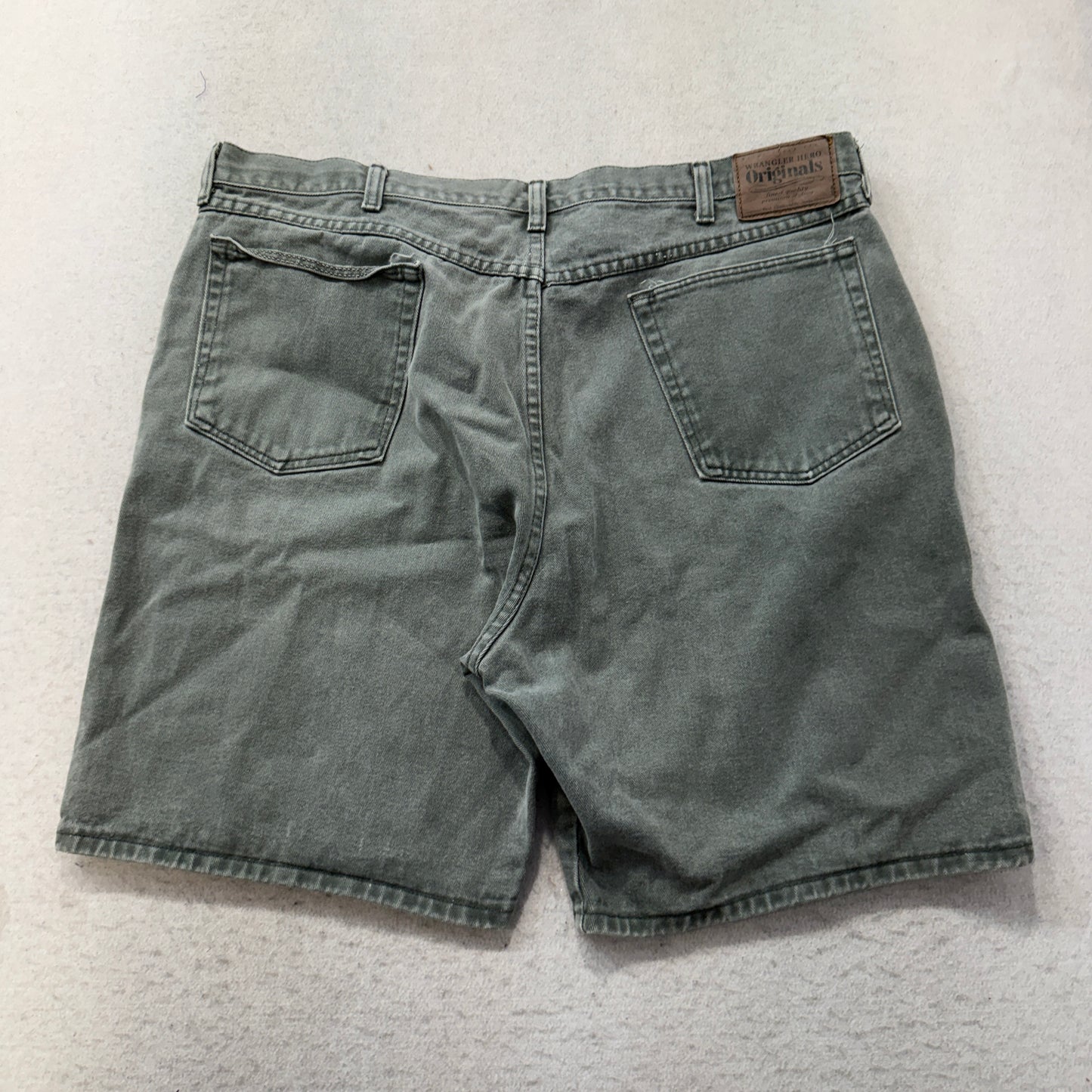 Vintage Wrangler Hero Originals Men's Sage Green Denim Shorts Pockets Size W38