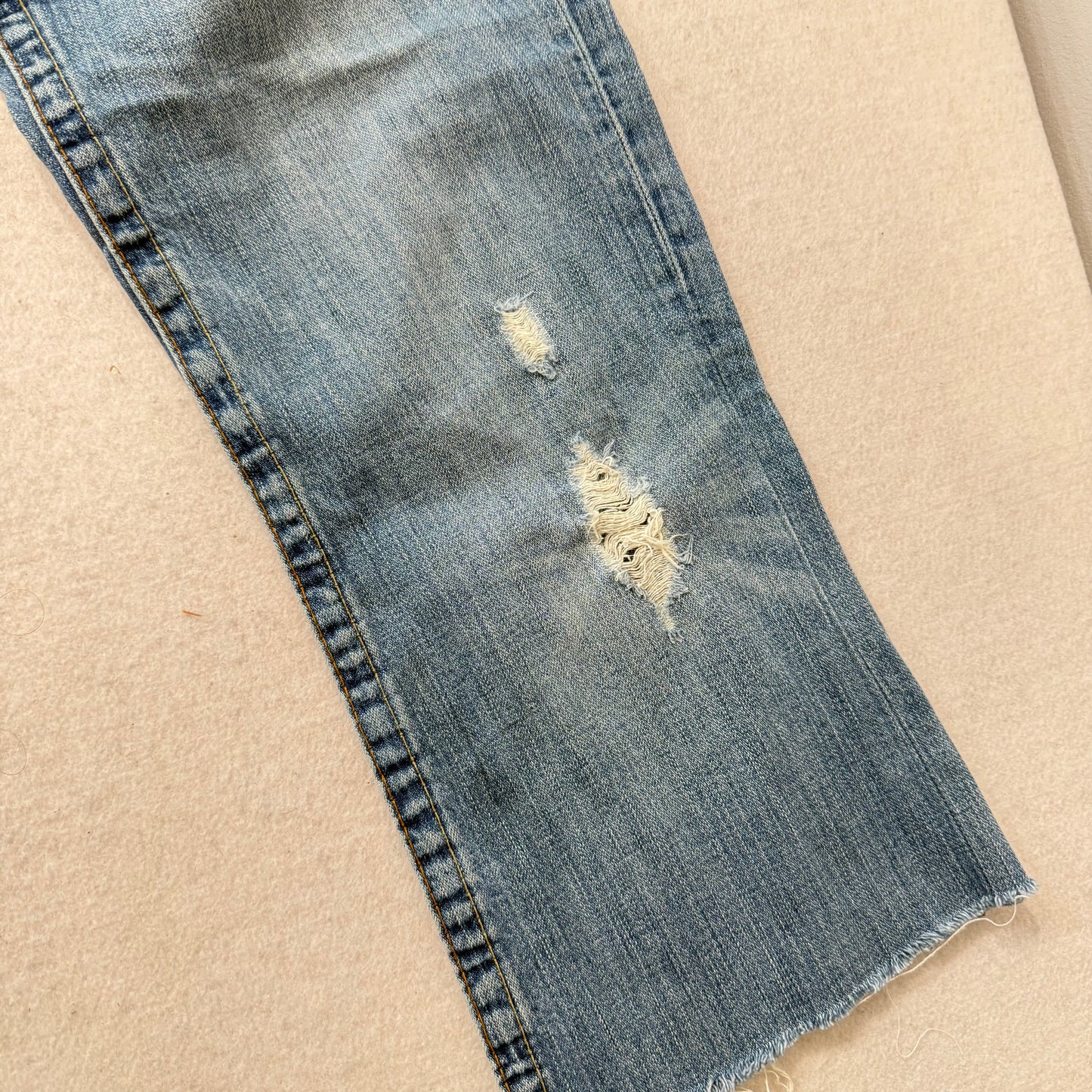 True Religion Blue Denim Cropped Flare Distressed Jeans Raw Hem Low Rise Size 30