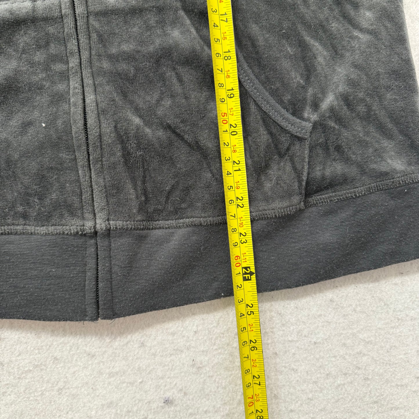 Vintage Juicy Couture Women's Black Velour Zip Up Hoodie Graphic Logo Y2K Size L