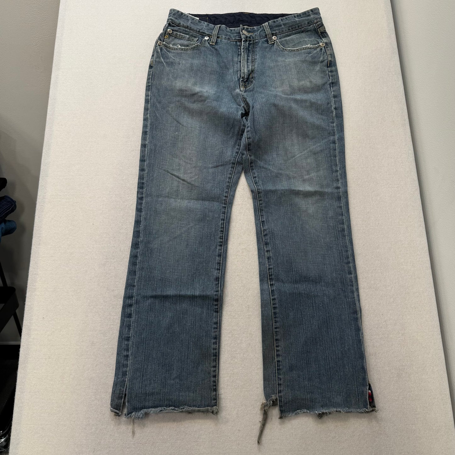 Seven7 Blue Denim Straight Leg Jeans Embroidered Back Pockets Size 34 Made in China