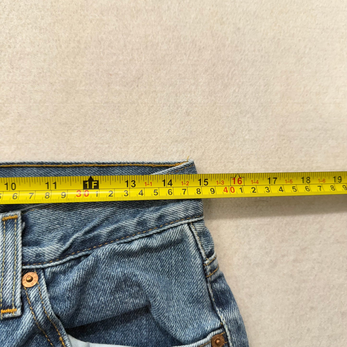 Levi Strauss & Co. 550 Men's Blue Denim Relaxed Fit Straight Leg Jeans Waist 30
