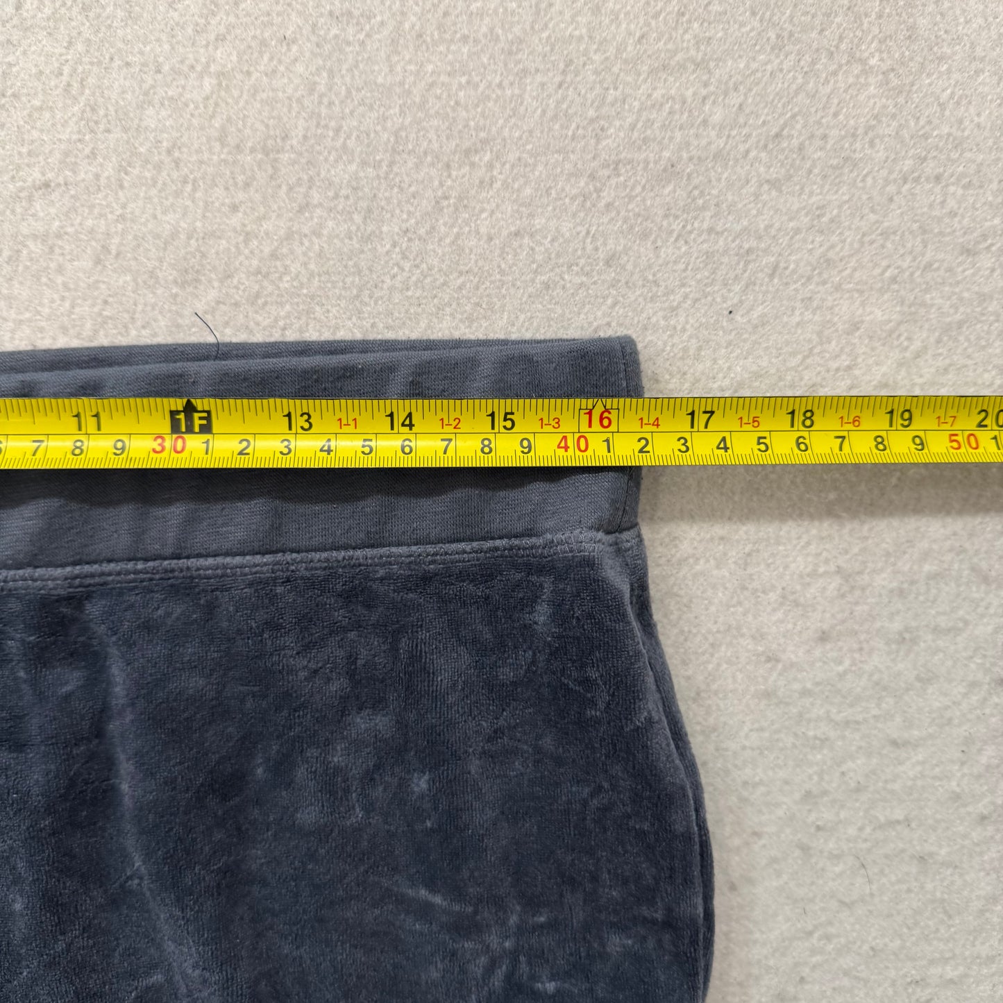 Juicy Couture Women's Navy Velour Flared Wide Leg Track Pant Pockets Y2K Size M