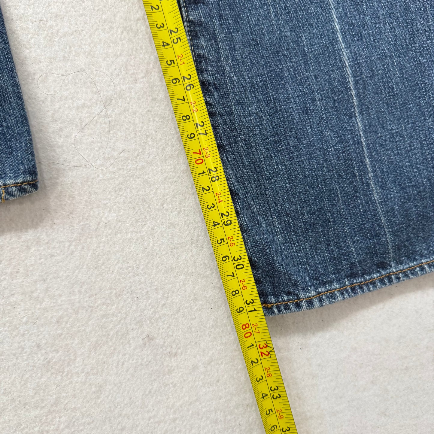 Guess Medium Wash Blue Denim Flared Leg Jeans Y2K Fashion Low Rise Size 26