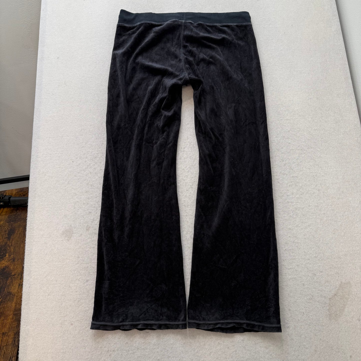 Vintage Juicy Couture Women's Black Velour Flared Track Pant Loungewear Size S