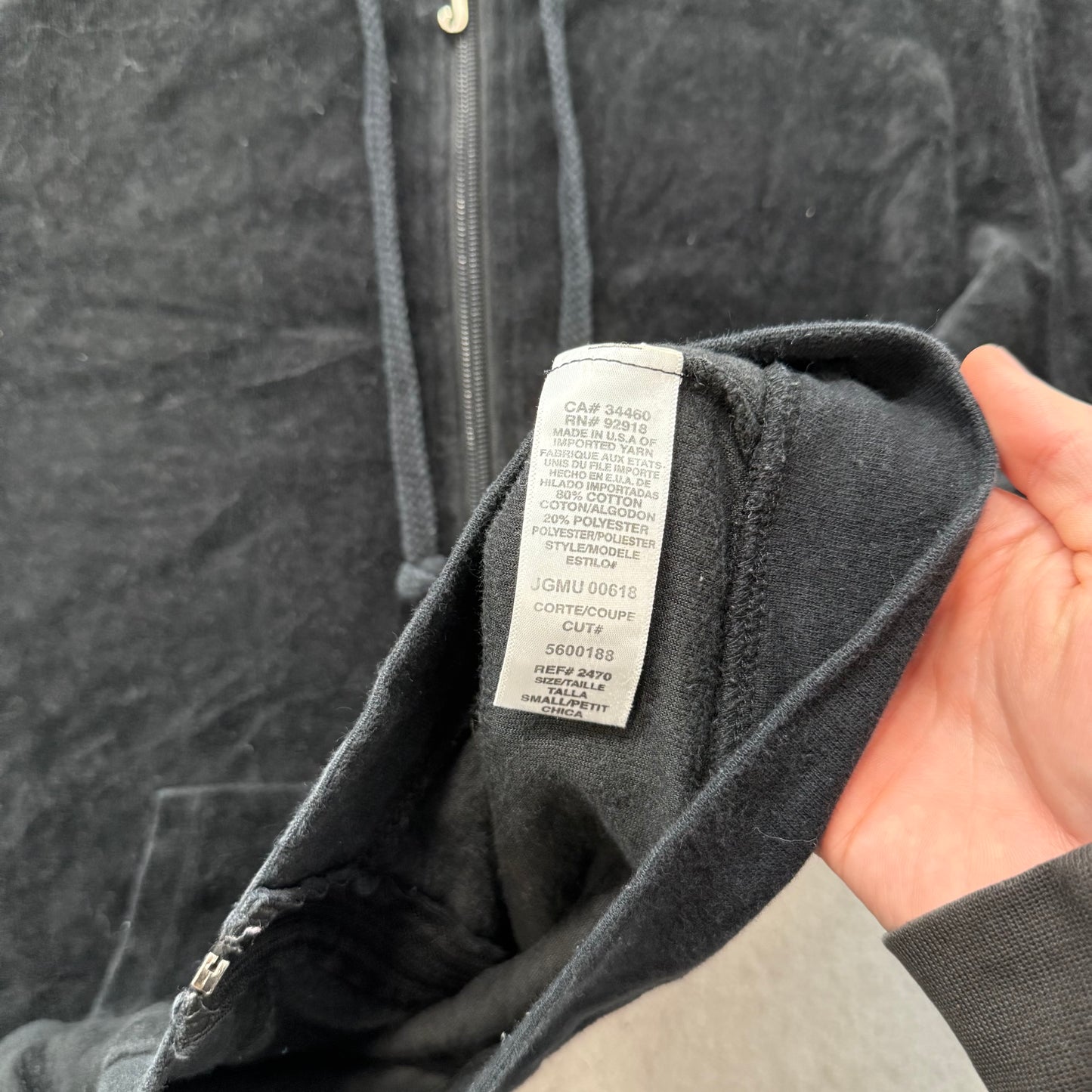 Vintage Juicy Couture Women's Black Velour Zip-Up Hoodie Slash Pockets Size S