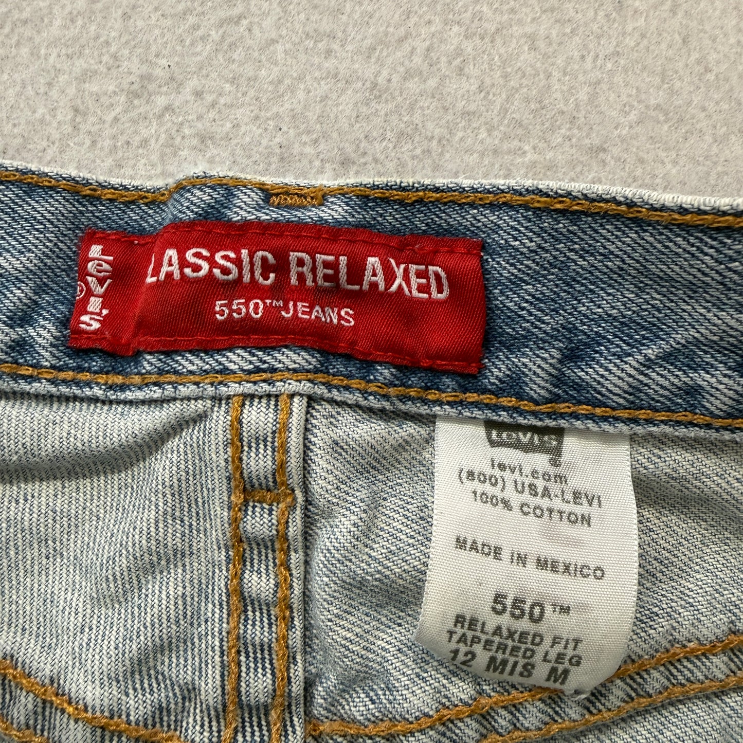 Levi's 550 Women's Blue Tapered Leg Denim Jeans Classic Relaxed Pockets Size 12M