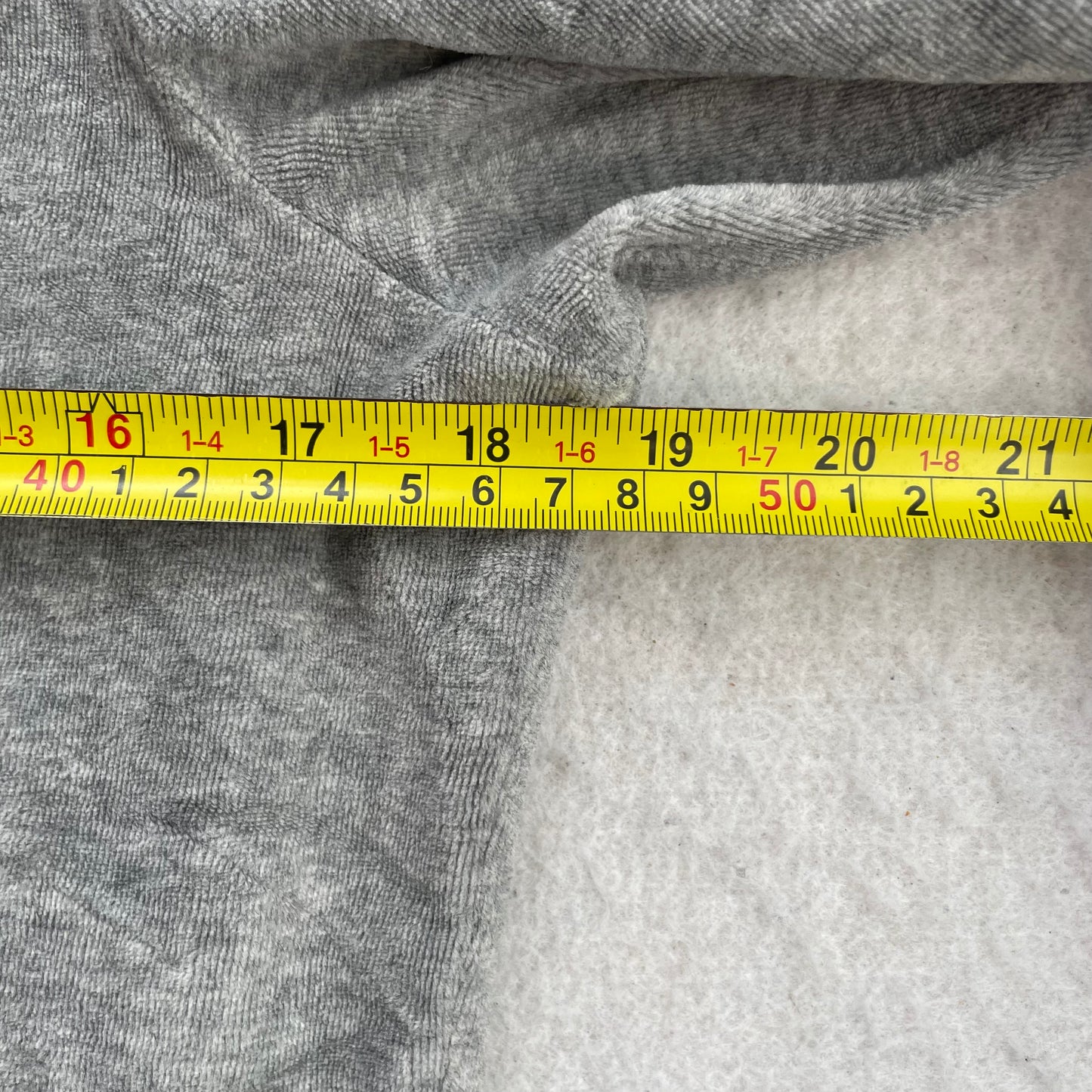 Hollister Women's Gray Velour Zip-Up Hoodie Drawstring Pockets Loungewear Size L