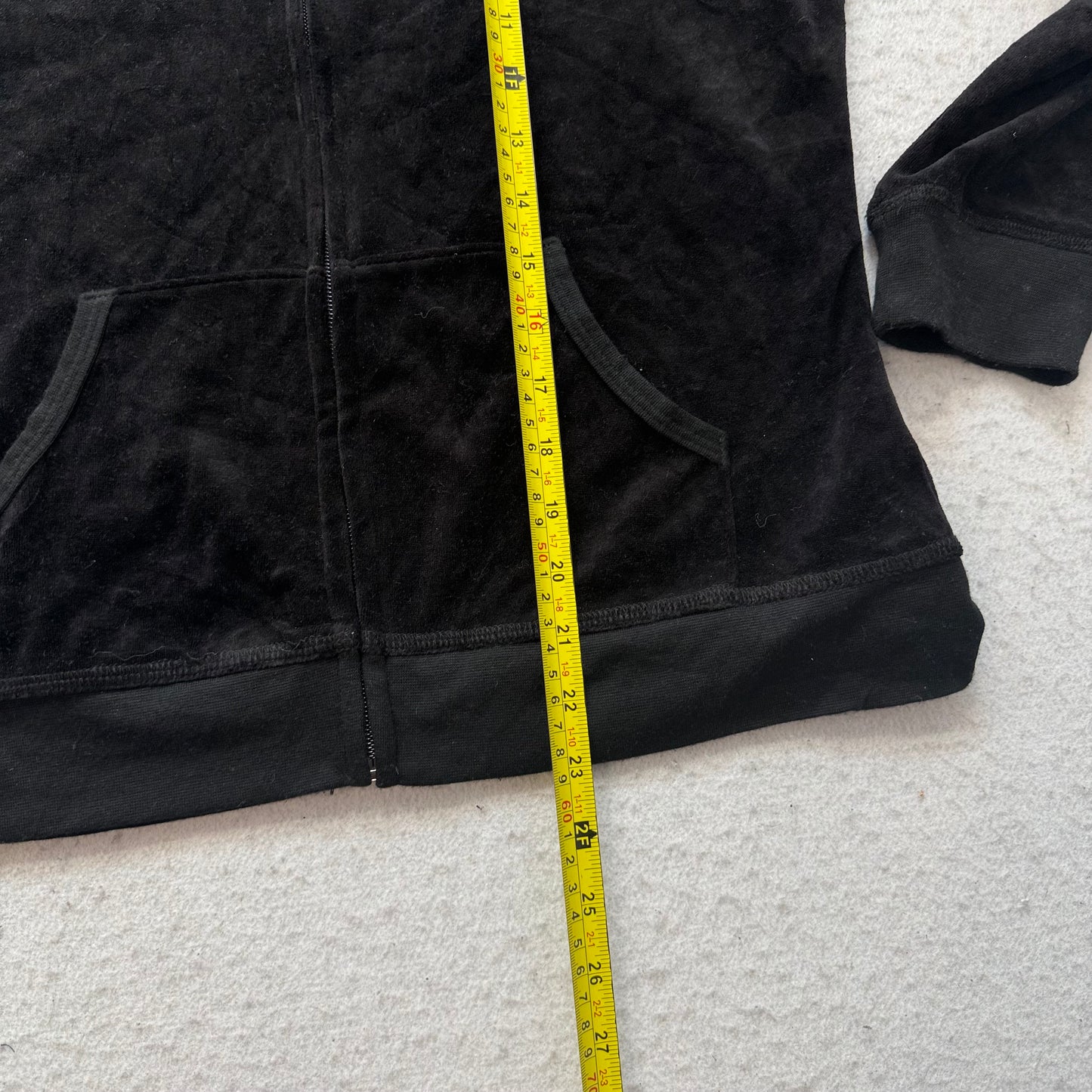 Vintage Juicy Couture Women Black Velour Zip-Up Hoodie Pockets Loungewear Size L