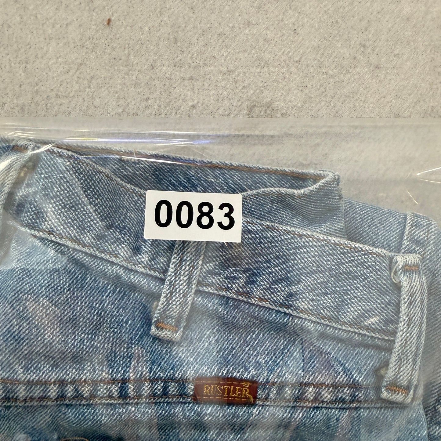 Rustler Men's Blue Denim Jeans Straight Fit Pockets Zip-Fly Classic Size W30