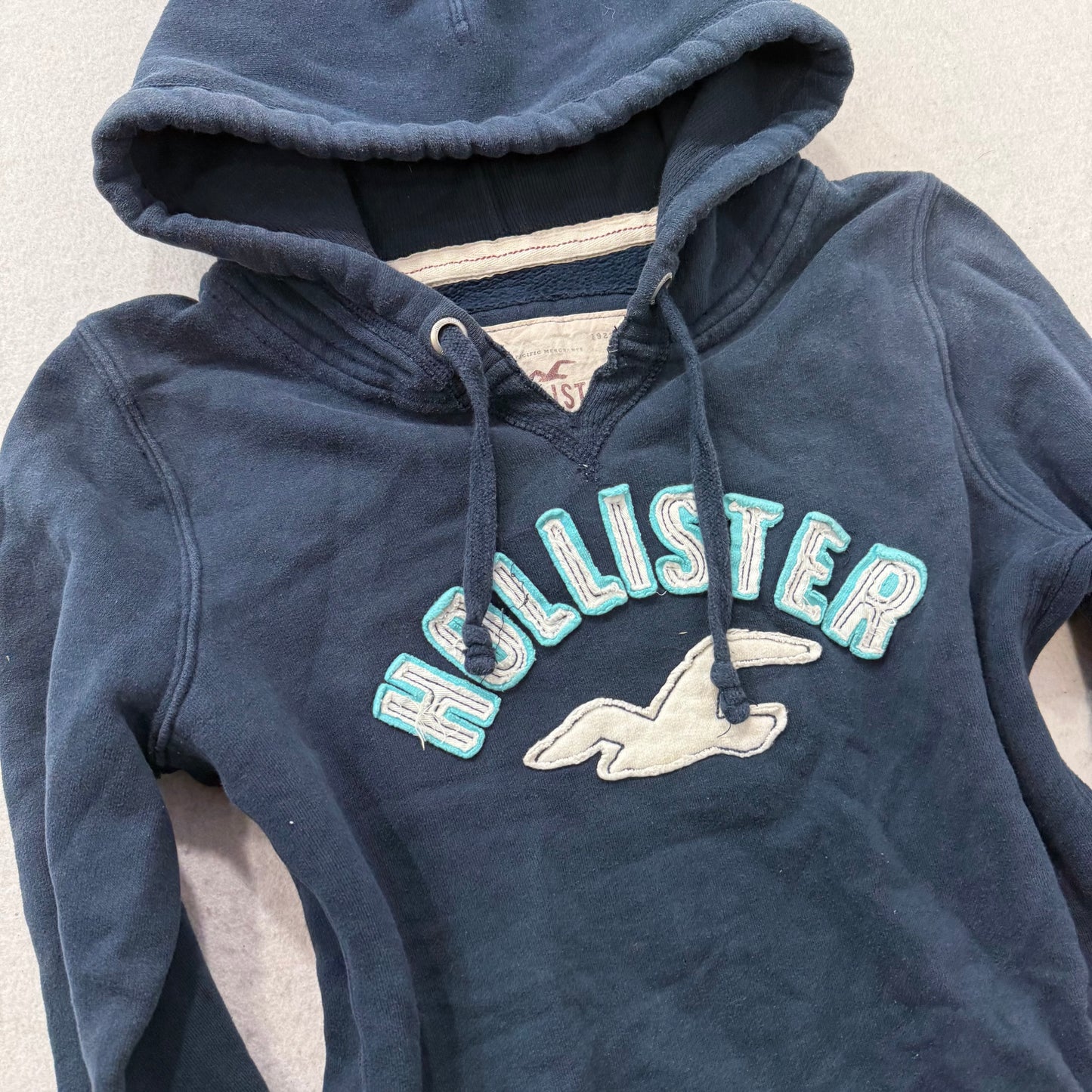 Hollister Navy Cotton Blend Pullover Hoodie Kangaroo Pocket Seagull Logo Size L