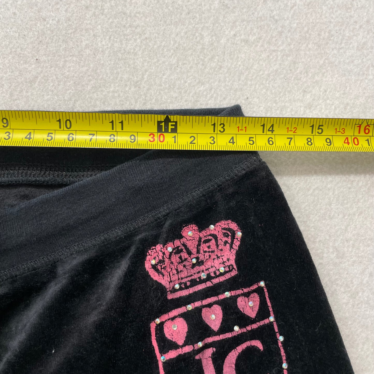 Vintage Juicy Couture Women's Black Velour Flared Leg Track Pant Logo Y2K Size S