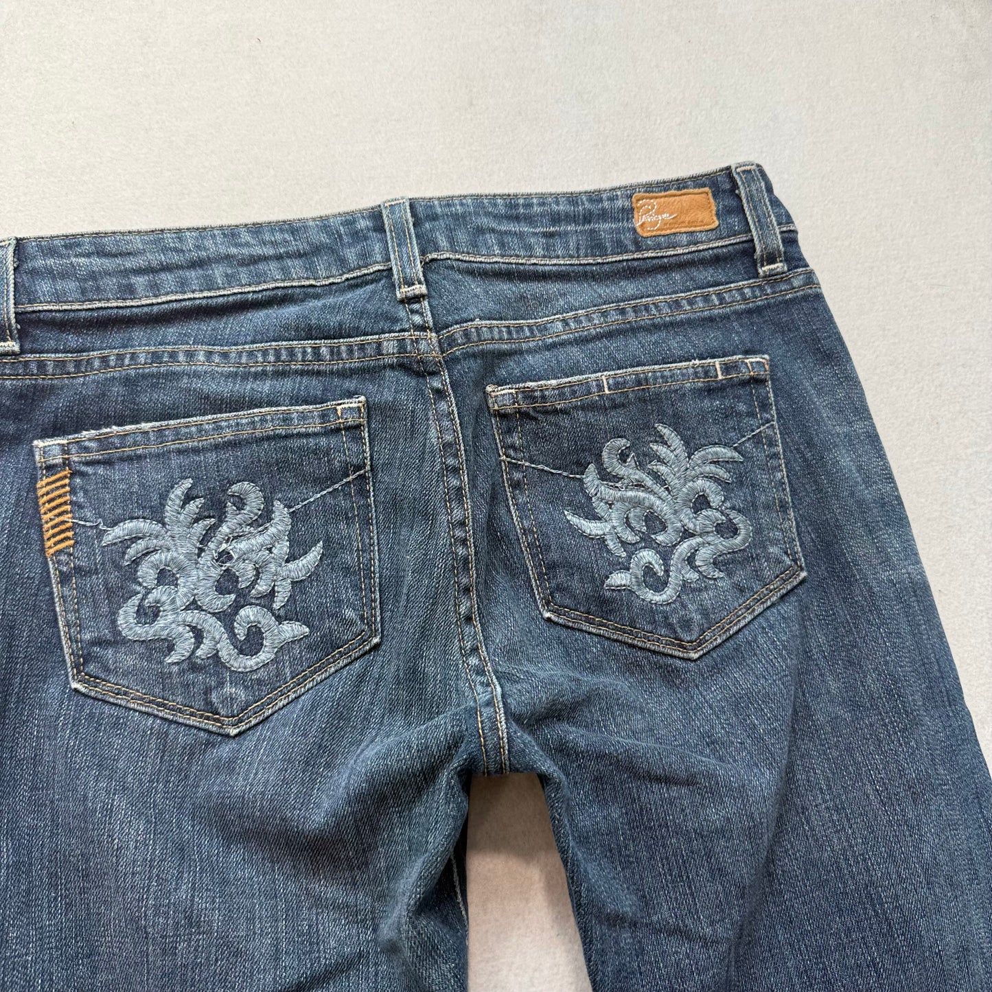 Paige Premium Women's Blue Flared Denim Jeans Embroidered Back Pocket Size 28