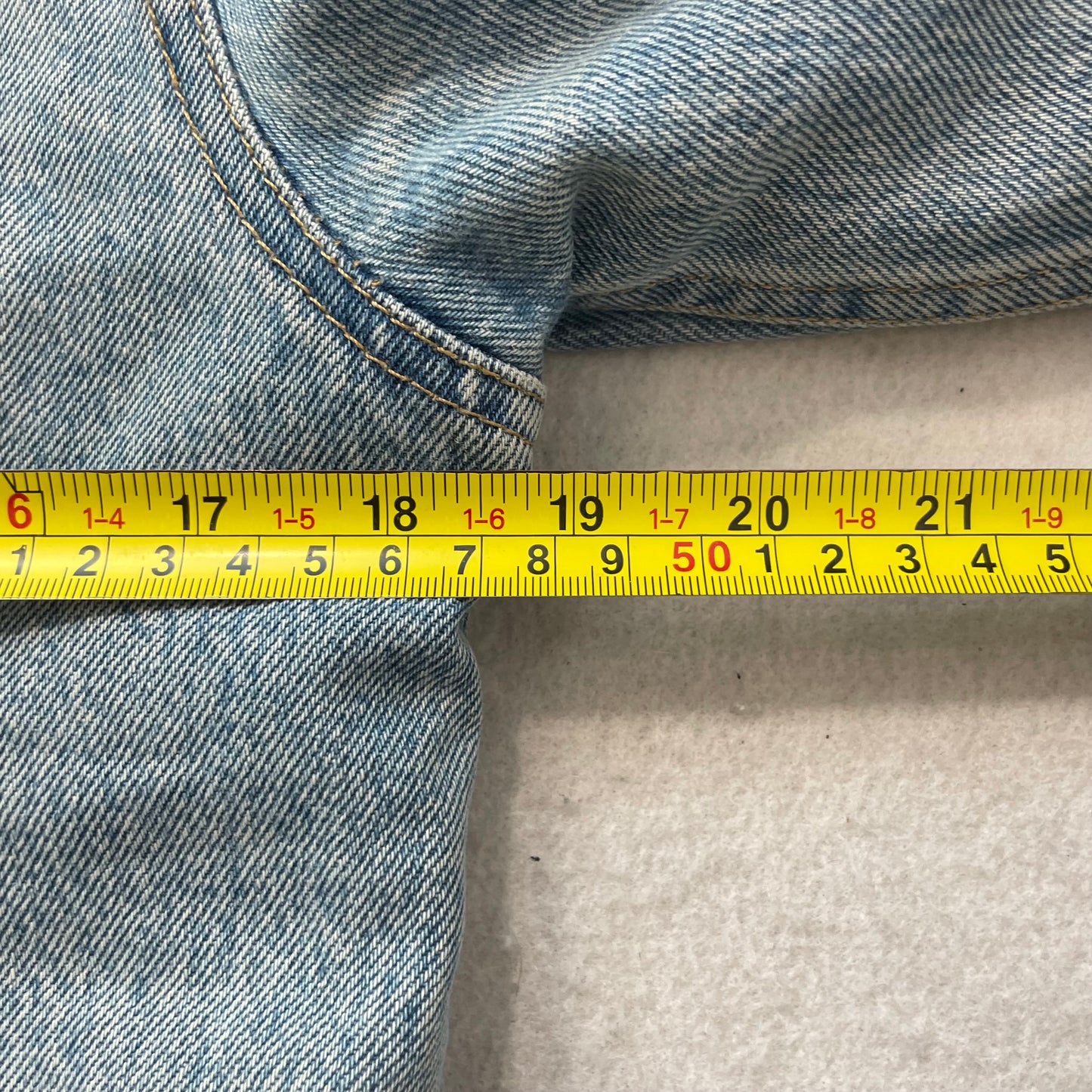 Levi's Women's Blue Light Wash Denim Trucker Jacket Sherpa Lined Pockets Size S