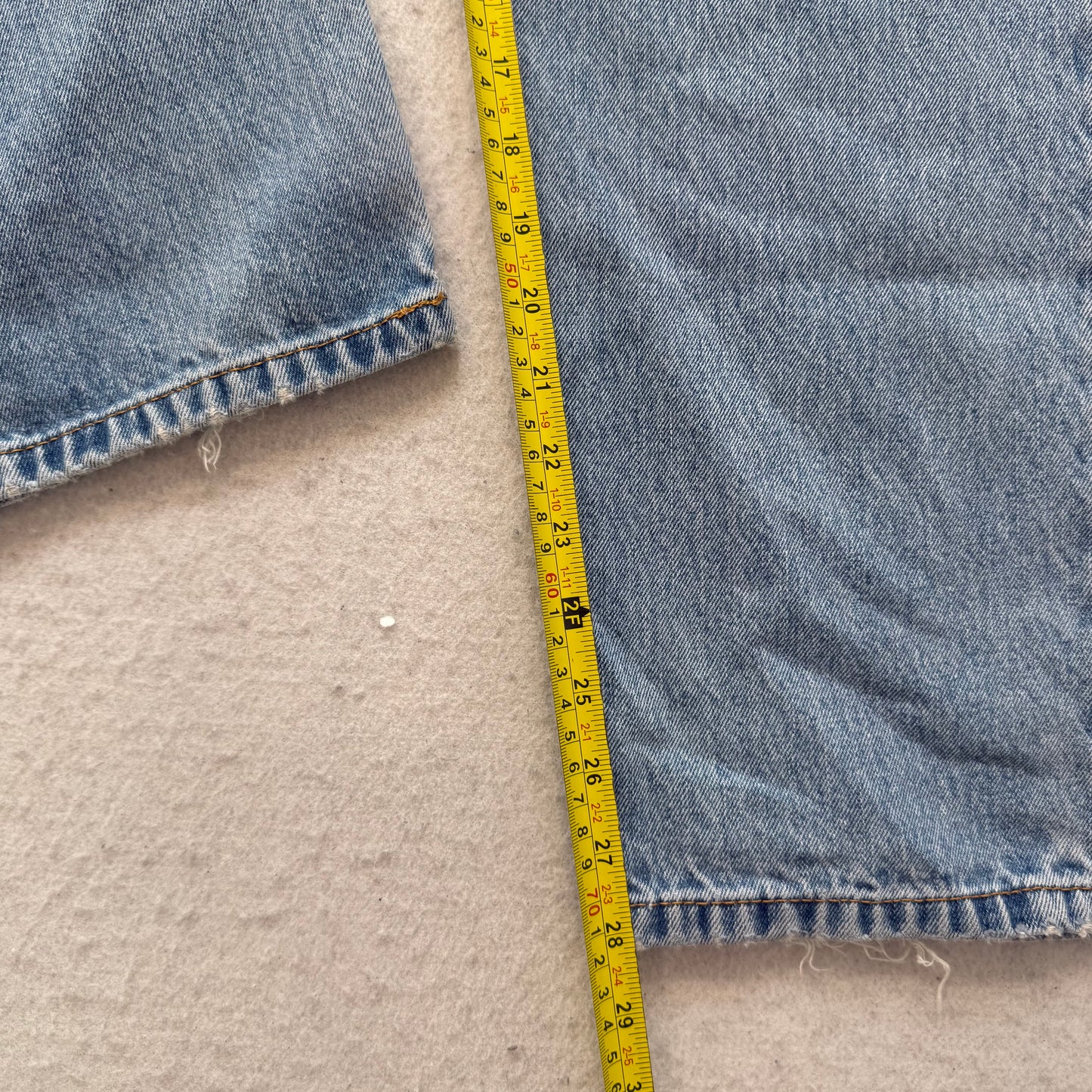Levi's 550 Classic Relaxed Fit Men's Blue Light Wash Denim Jeans Size 34x30