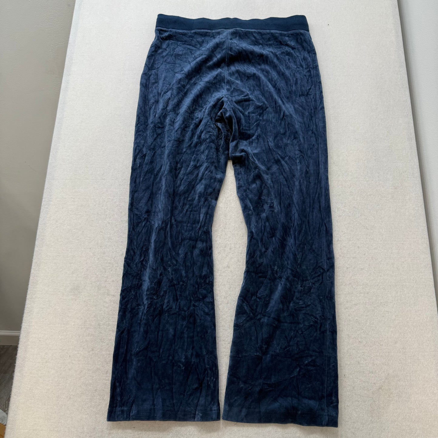Vintage Juicy Couture Women's Navy Velour Flare Track Pant Loungewear Y2K Size L