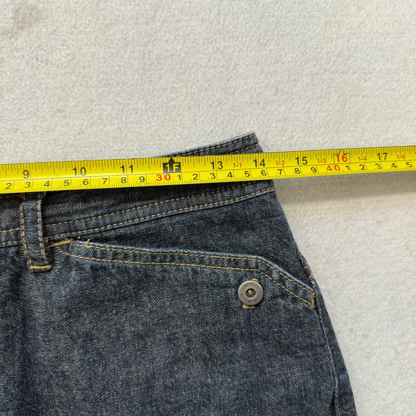 Liz Claiborne Women's Charcoal Denim A-Line Skirt Knee-Length Snap Pocket Size 6