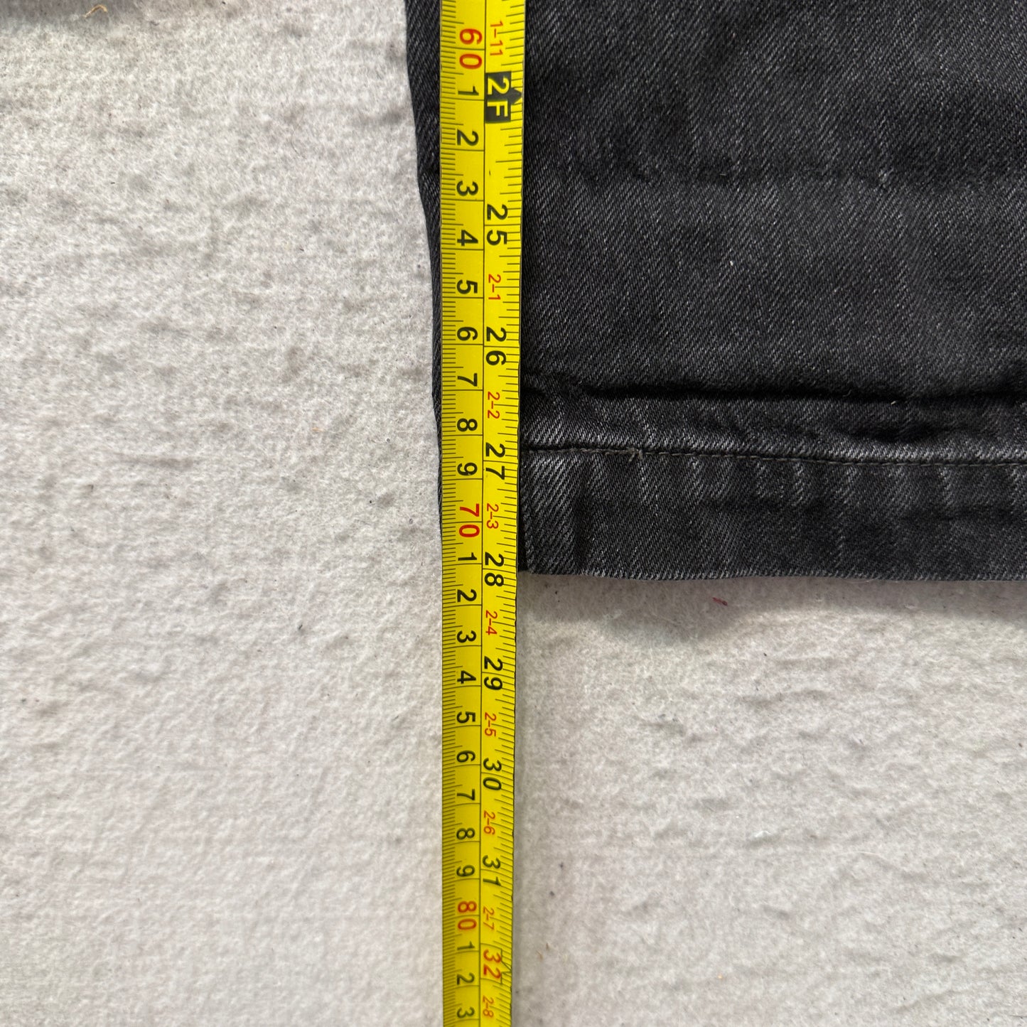 Uniqlo U Men's Black Denim Relaxed Fit Jeans Zip-Fly Pockets Classic Size W28