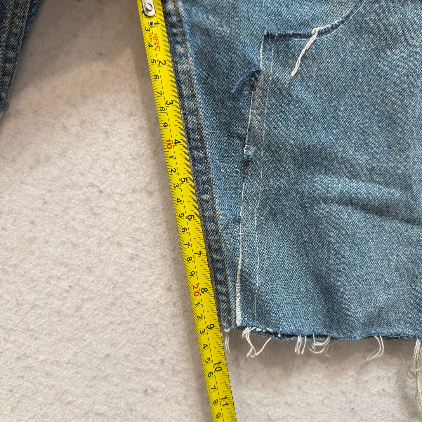 Kirkland Men's Medium Blue Denim Double Knee Cut-Off Shorts Frayed Hem Size 34