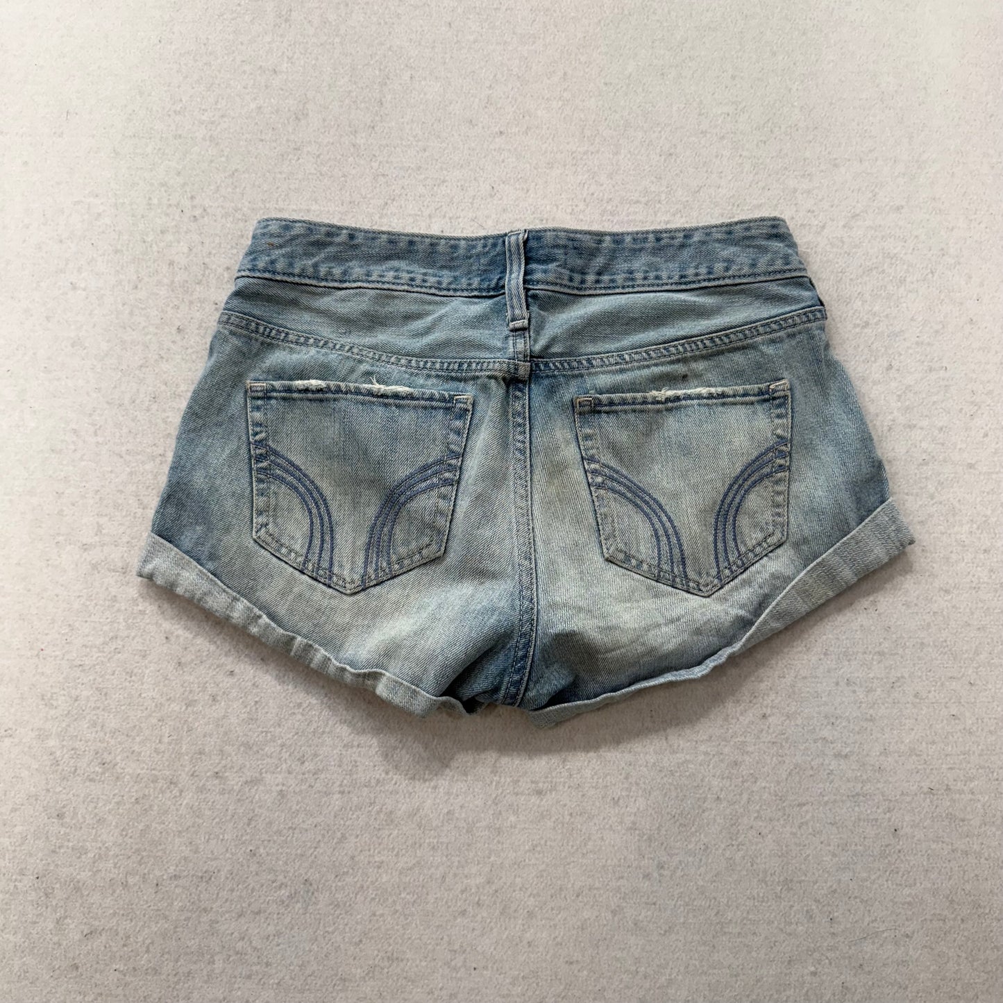 Hollister Women's Blue Denim Shorts Light Wash Stretch Cuffed Hem Size 3 W26