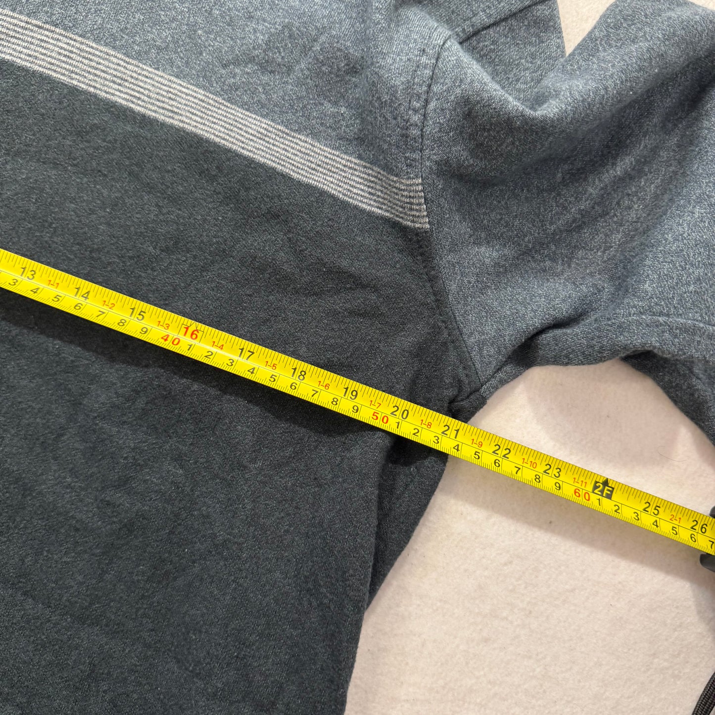 Van Heusen Gray Black Cotton Blend Polo Shirt Long Sleeves Ribbed Collar Size L