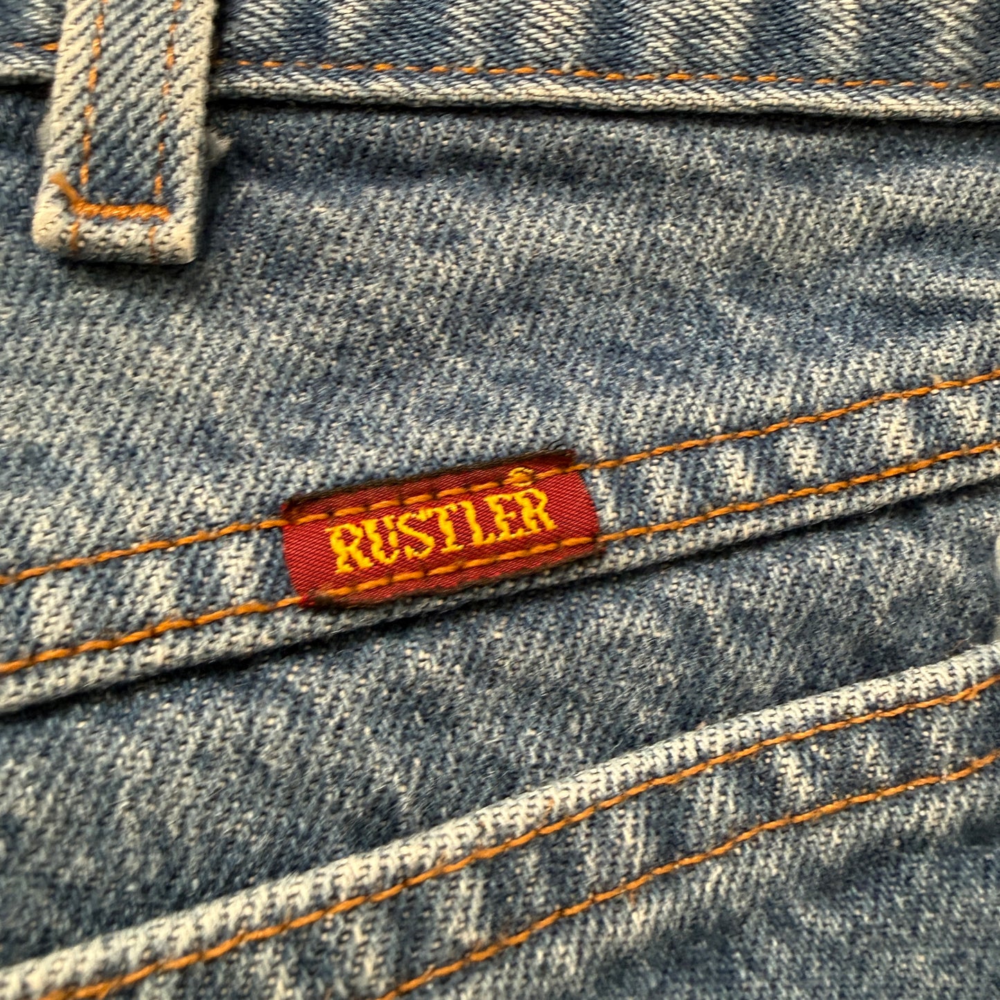 Rustler Men's Blue Denim Jeans Relaxed Fit Pockets Zip-Fly Classic Size W32