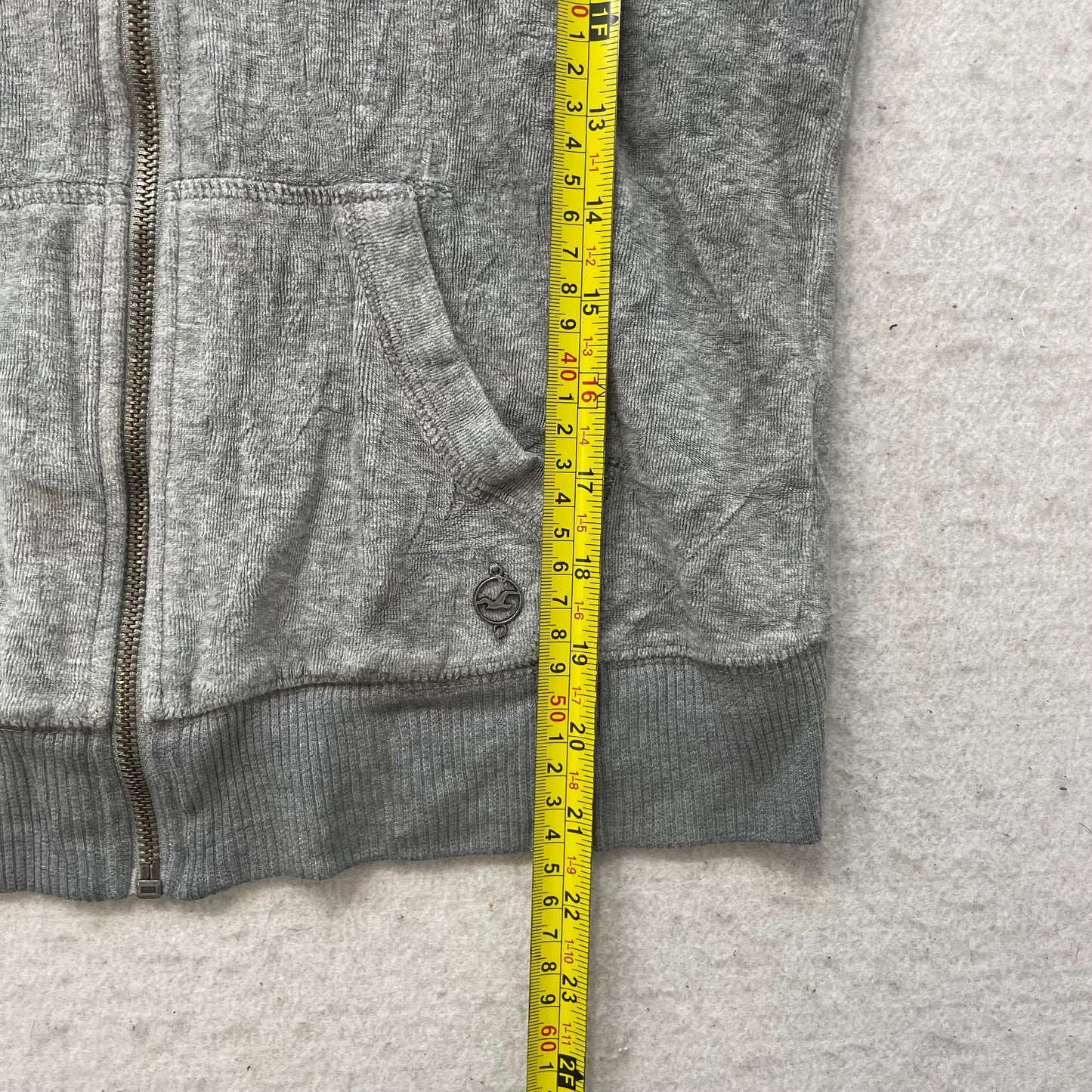 Hollister Women's Gray Velour Zip-Up Hoodie Drawstring Pockets Loungewear Size M