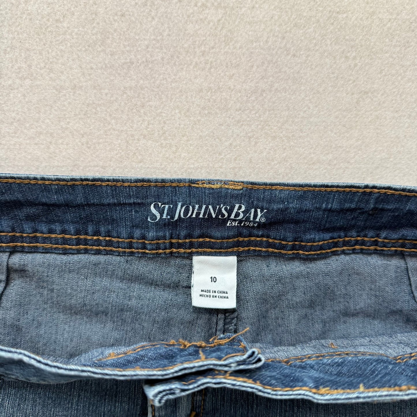 St. John’s Bay Blue Denim Mini Skirt Front Slant & Back Patch Pockets Size 34
