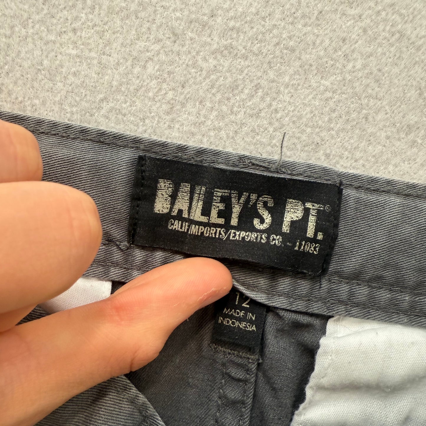 Bailey's Pt. Boys Charcoal Gray Cargo Shorts Utility Pockets Outdoor Size 12