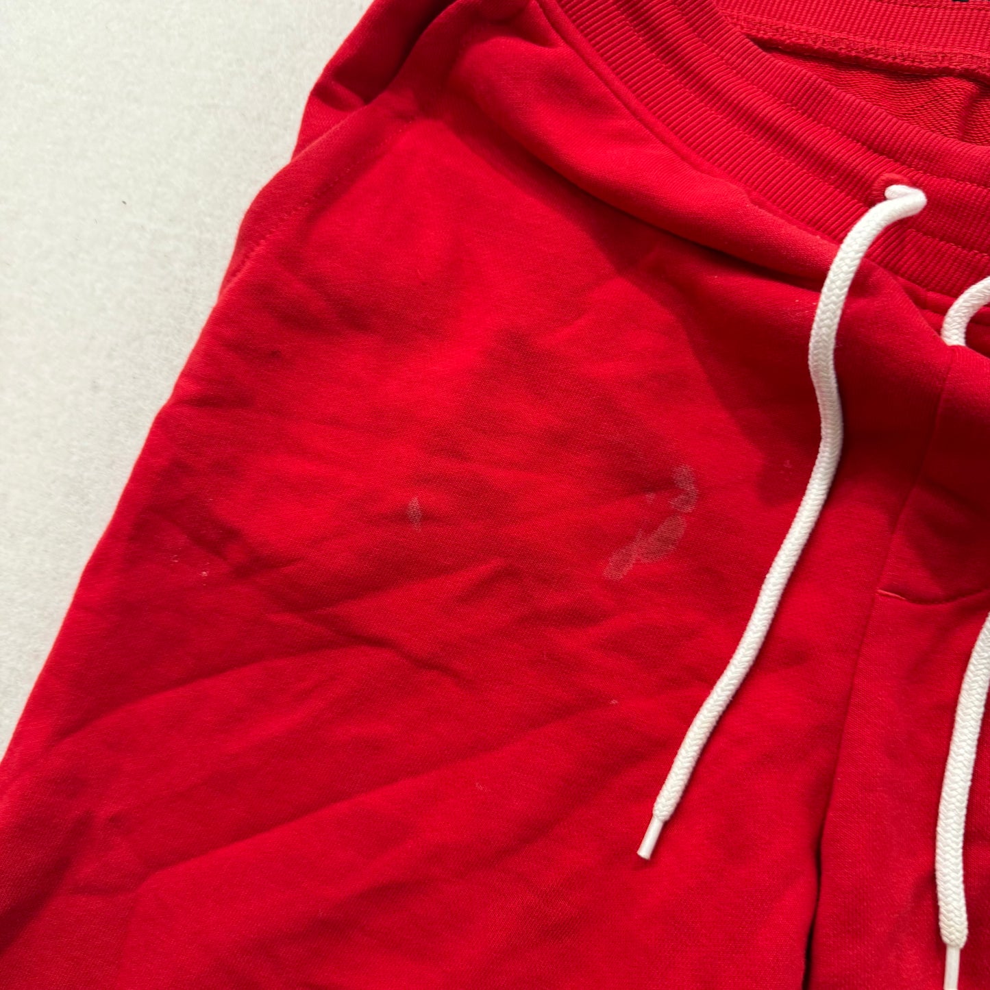 Tommy Hilfiger Men's Bright Red Cotton Lounge Shorts Slash Pockets Logo Size M