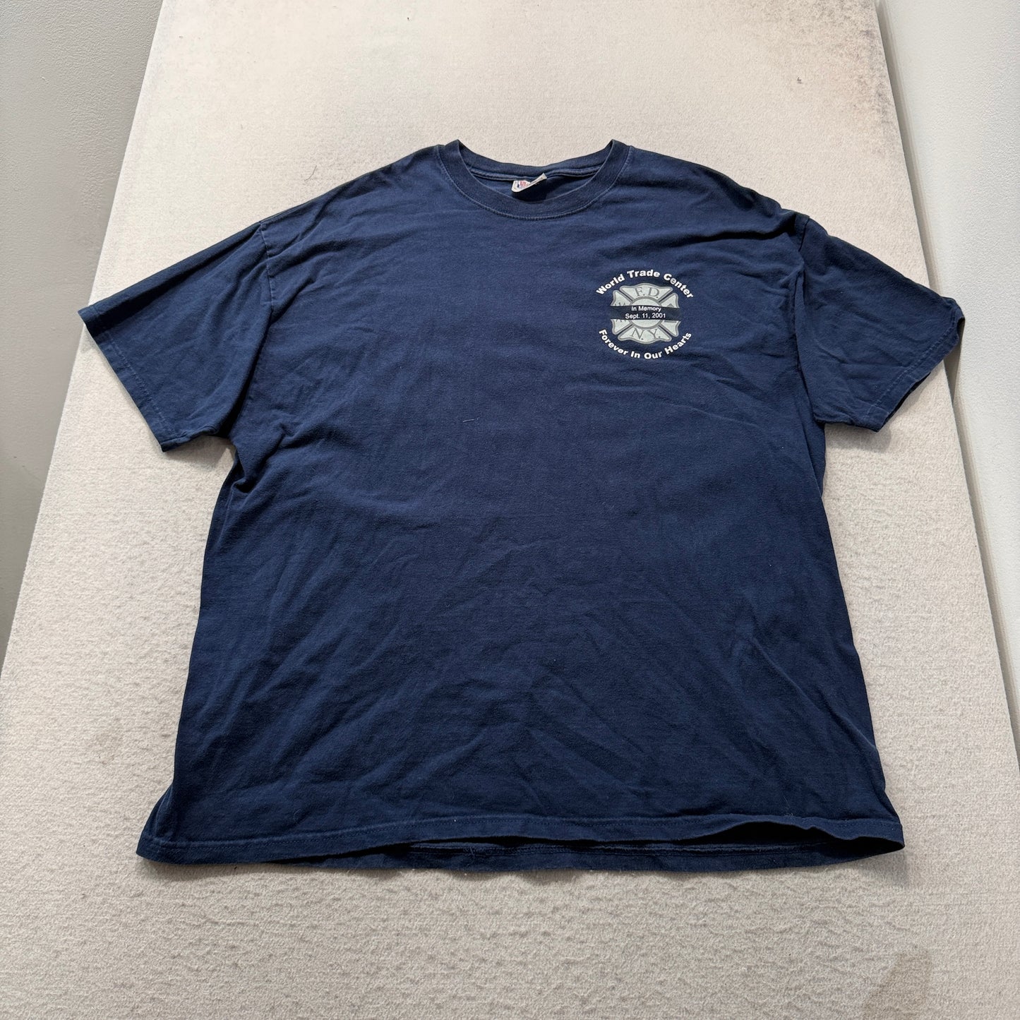 Vintage Hanes Beefy-T Men's Cotton Navy Blue Short Sleeve T-Shirt Crewneck - 2Xl