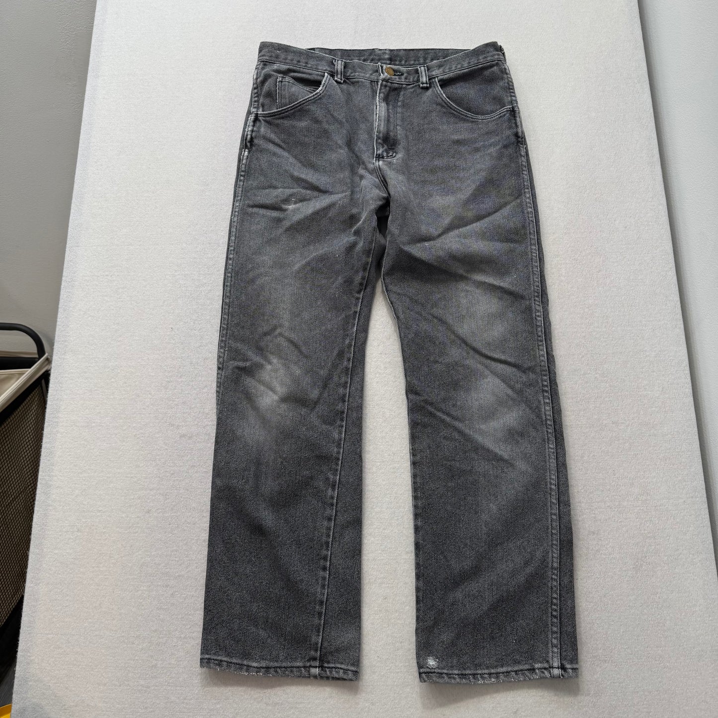Wrangler washed black denim jeans with front slant pockets size 32
