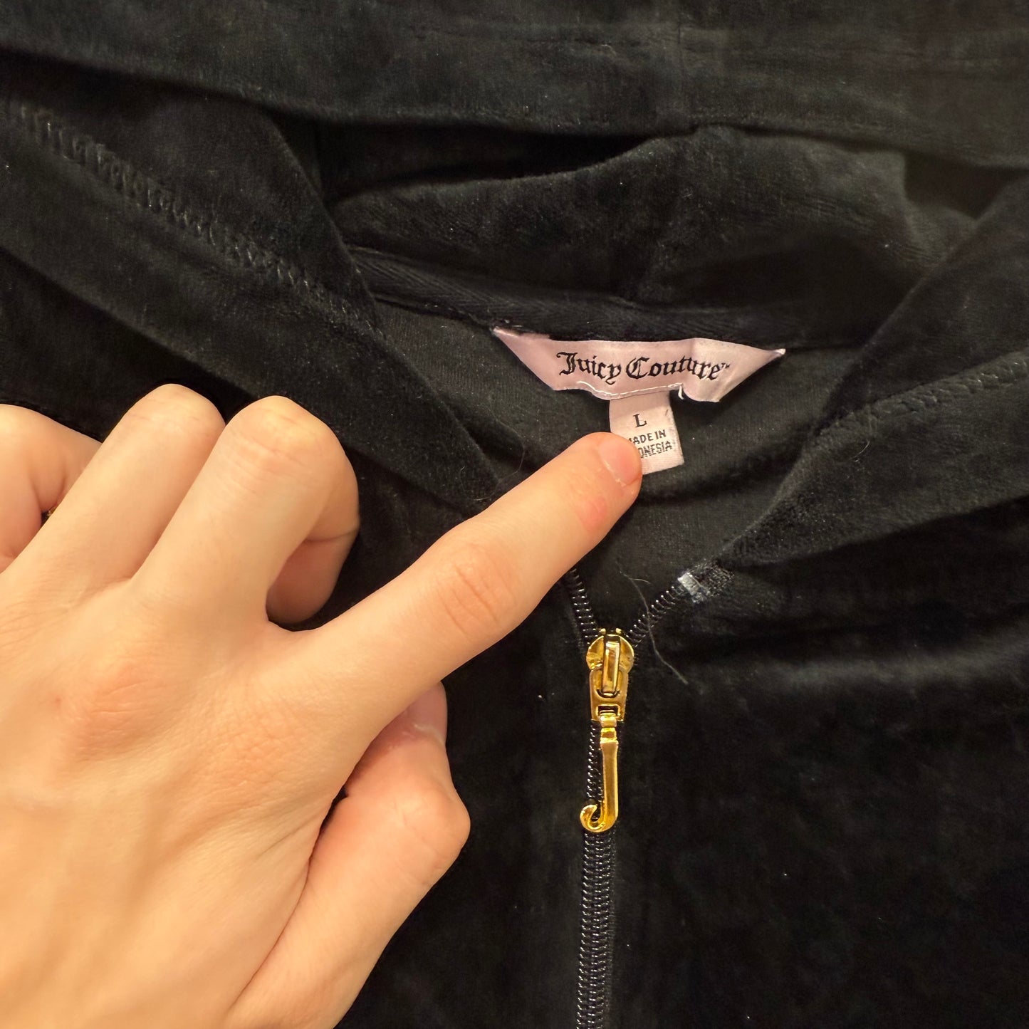 Juicy Couture Women's Black Velour Tracksuit Set Hoodie & Pant Crest Logo Size L