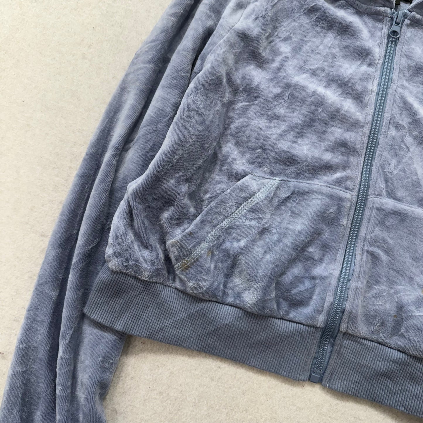Playboy by Pacsun Women's Gray Velour Zip Up Cropped Fit Hoodie Logo Y2K Size M