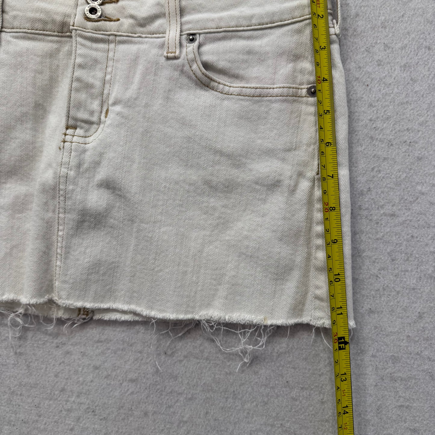 Hollister Co. Women's White Denim Micro Mini Skirt Low-Rise Frayed Hem Size 7