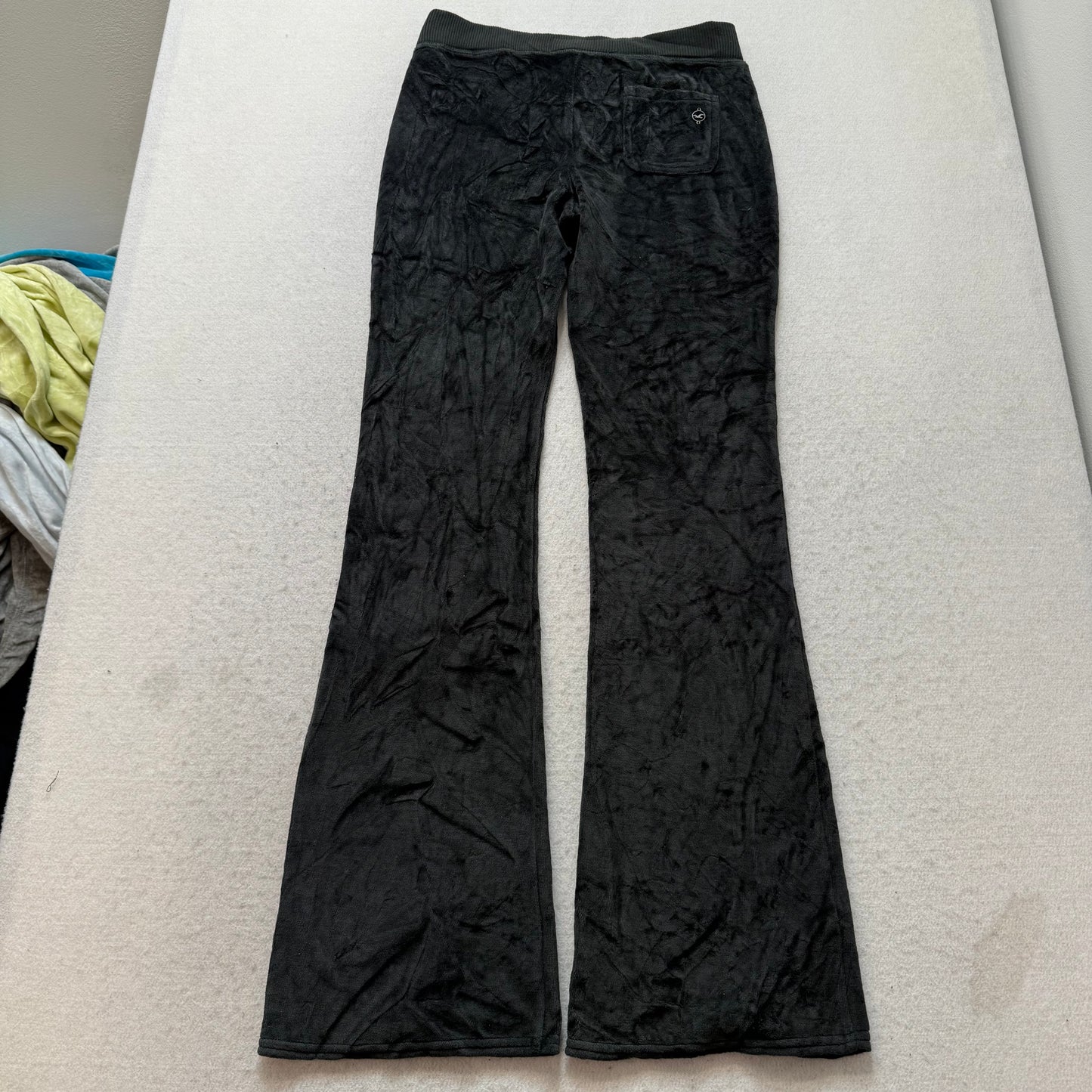 Hollister Women's Black Velour Flared Track Pant Back Pockets Y2K Preppy Size S