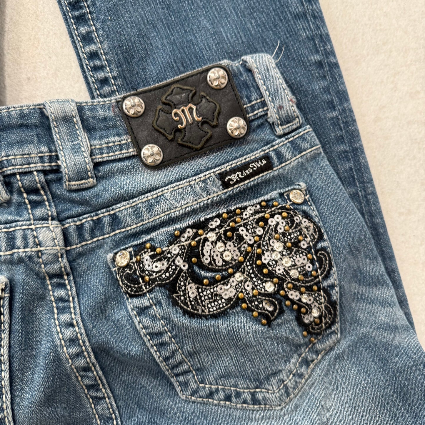 Miss Me Women's Blue Denim Bootcut Jeans Sequin Embellished Back Pocket Size 26