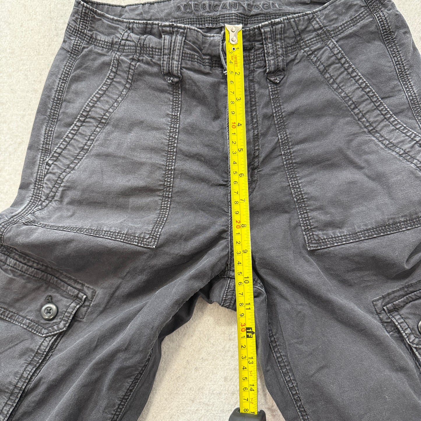 American Eagle Outfitters Women's Charcoal Gray Cargo Pant Utility Pocket Size 2
