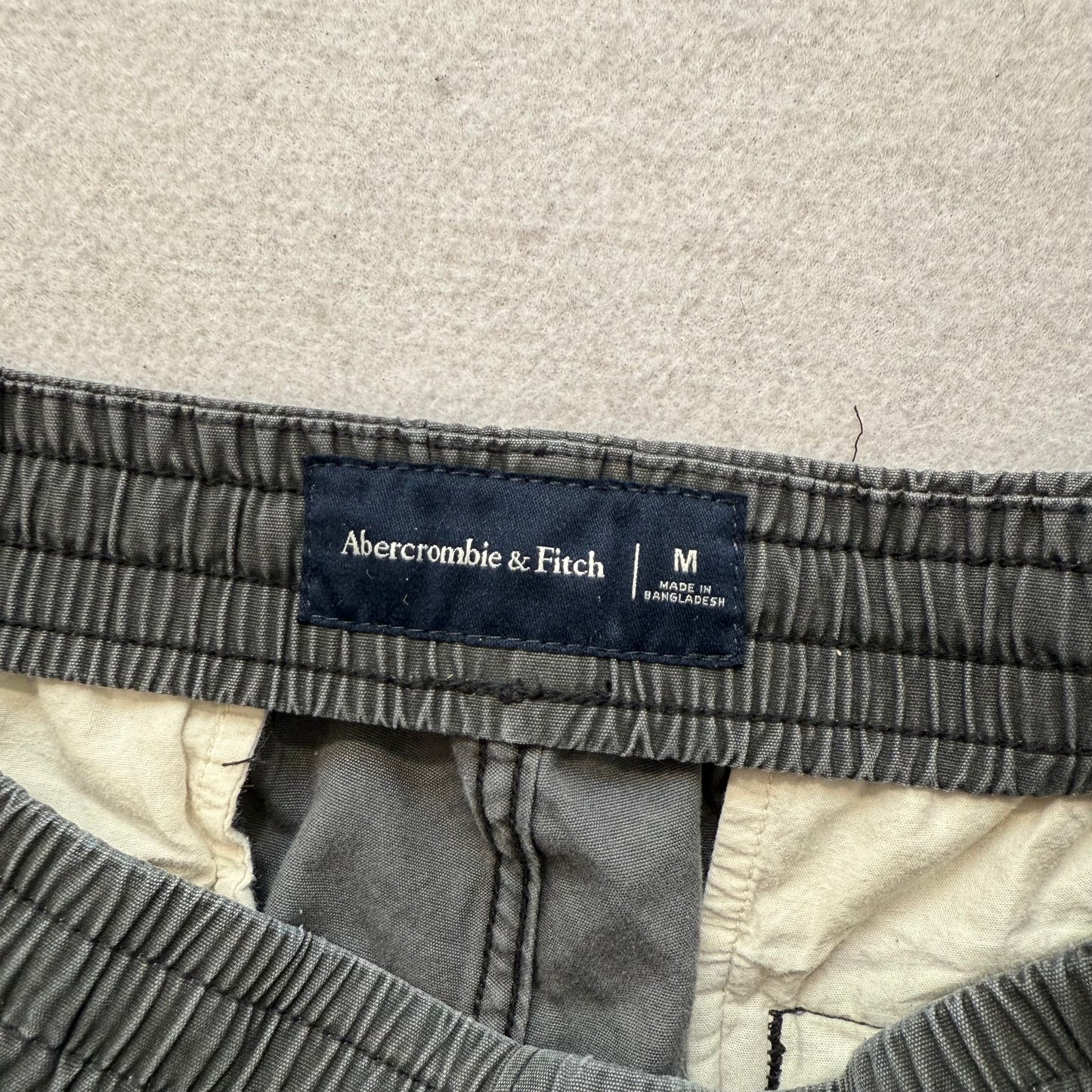 Abercrombie & Fitch Men's Charcoal Gray Cotton Pull On Shorts Zip Pockets Size M