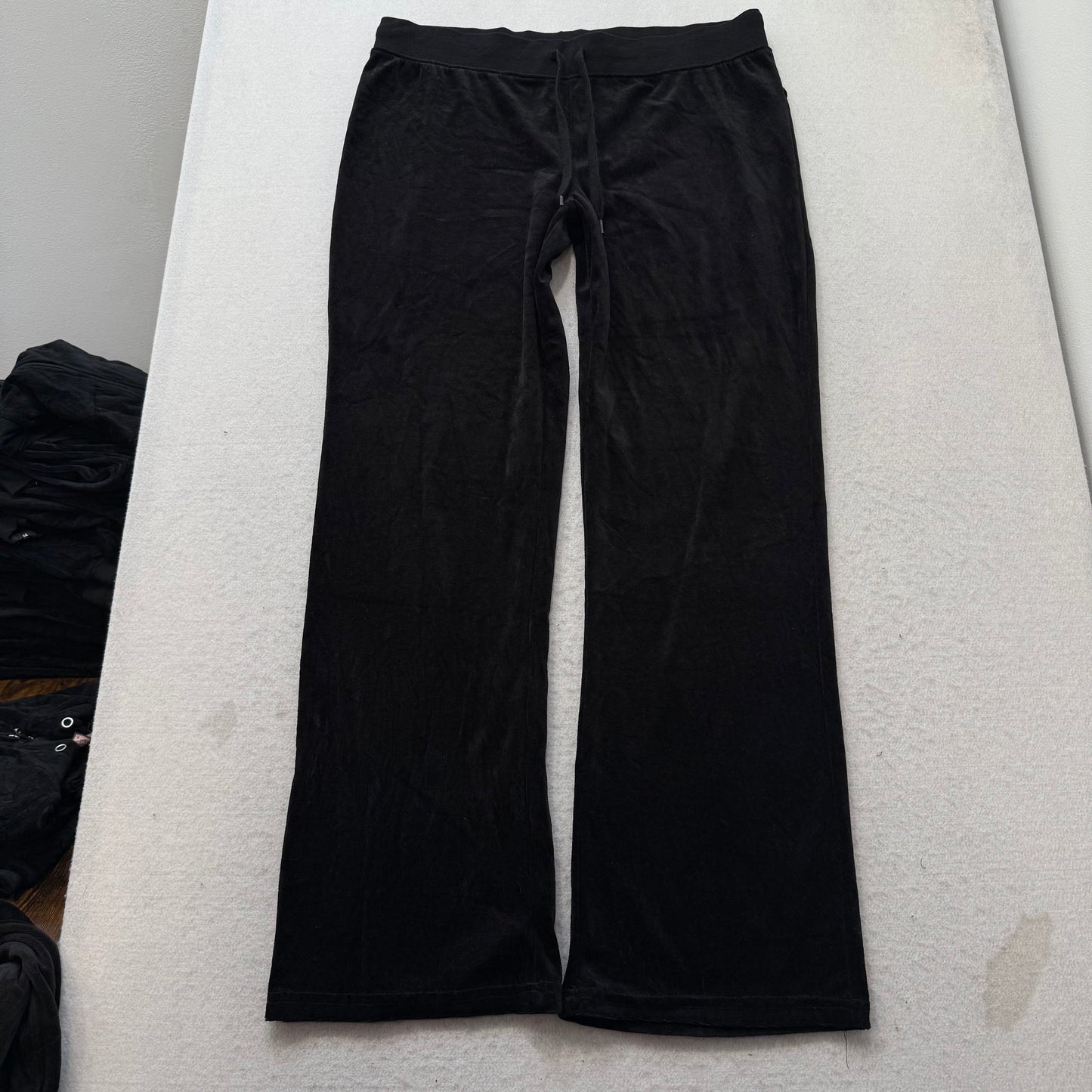 Vintage Juicy Couture Women's Black Velour Tracksuit Set Hoodie & Pant Size L/XL
