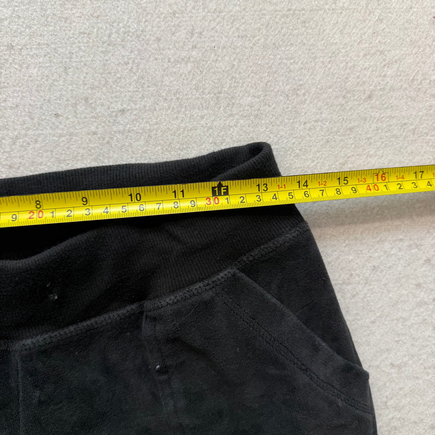 Vintage Juicy Couture Women's Black Velour Flared Track Pants Pockets Y2K Size L