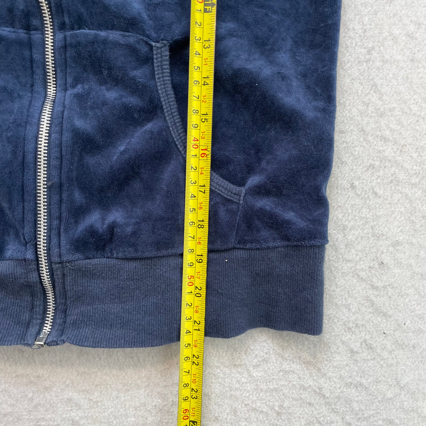 Juicy Couture Women's Navy Velour Zip-Up Hoodie Kangaroo Pockets Dog Logo Size M