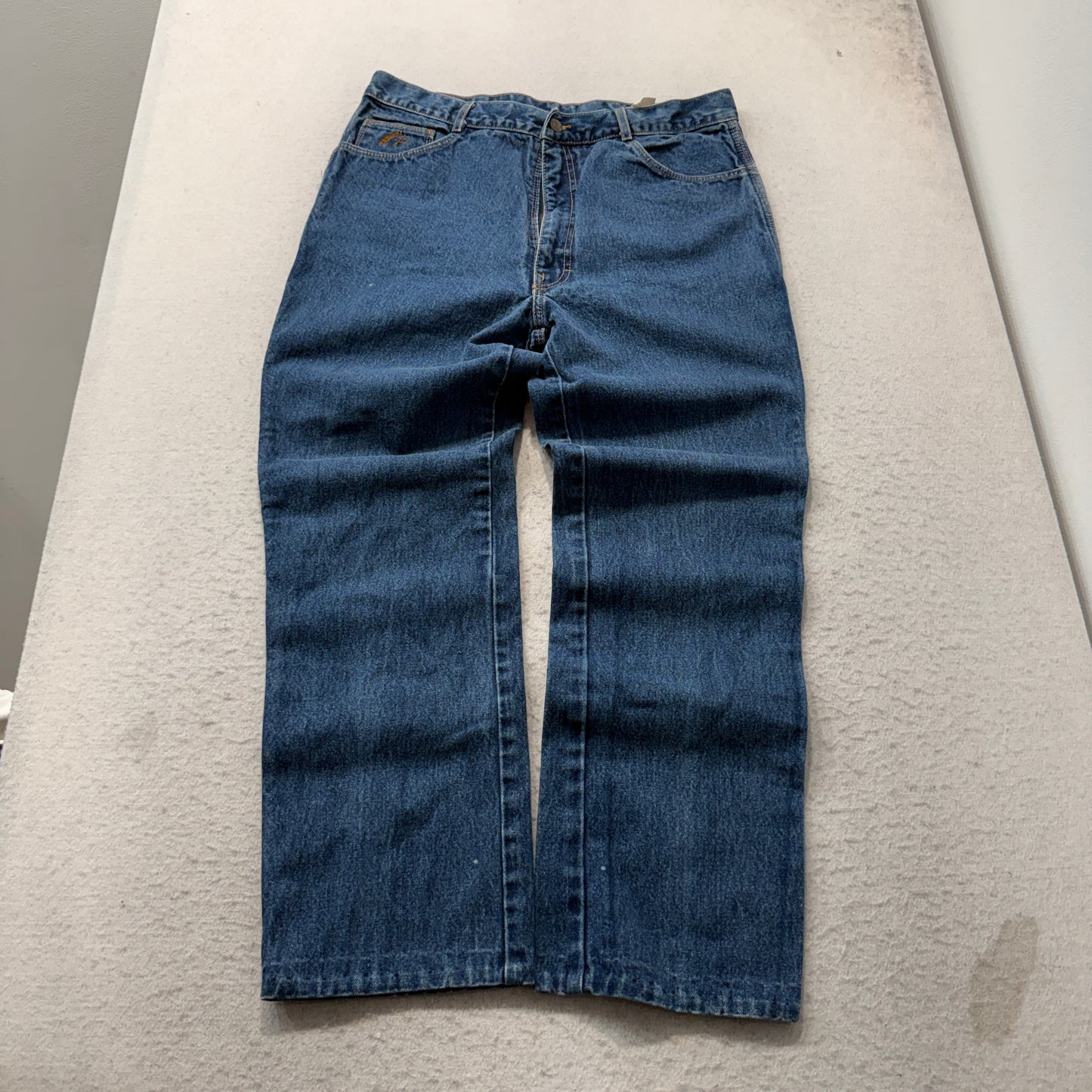 Vintage Jordache Men's Blue Denim Jeans Pockets Zip-Fly Logo Made in USA Size 36