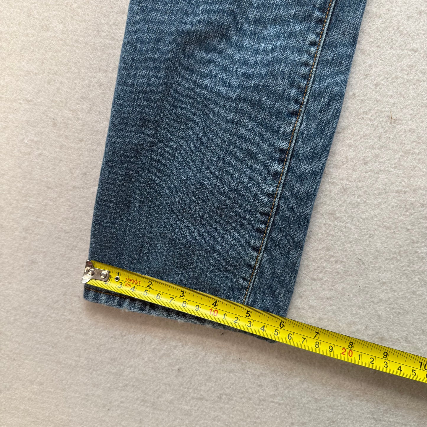 True Religion Men's Medium Wash Blue Denim Distressed Slim Fit Jeans Y2K Size 29