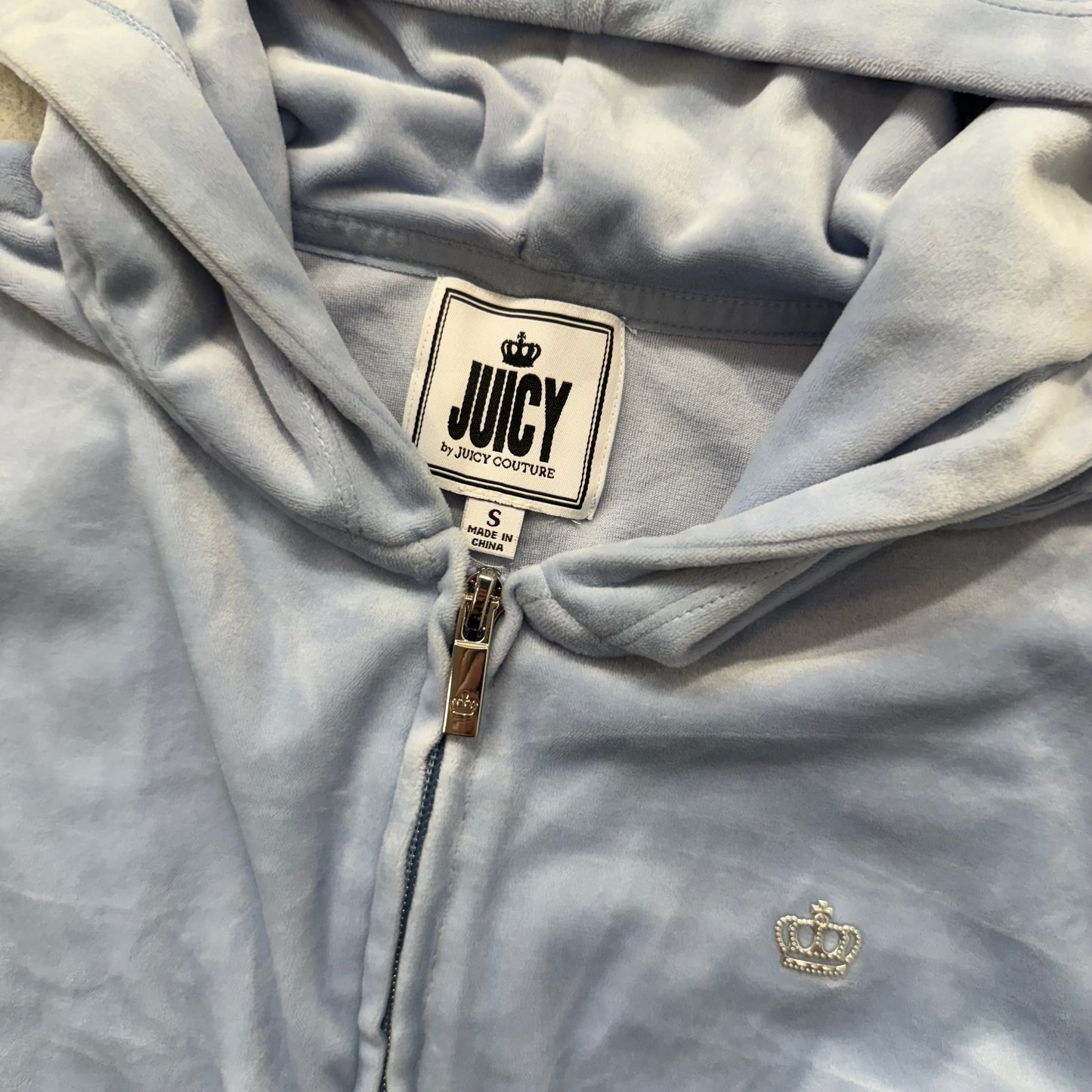 Juicy Couture Women Powder Blue Velour Zip Up Cropped Hoodie Graphic Logo Size S
