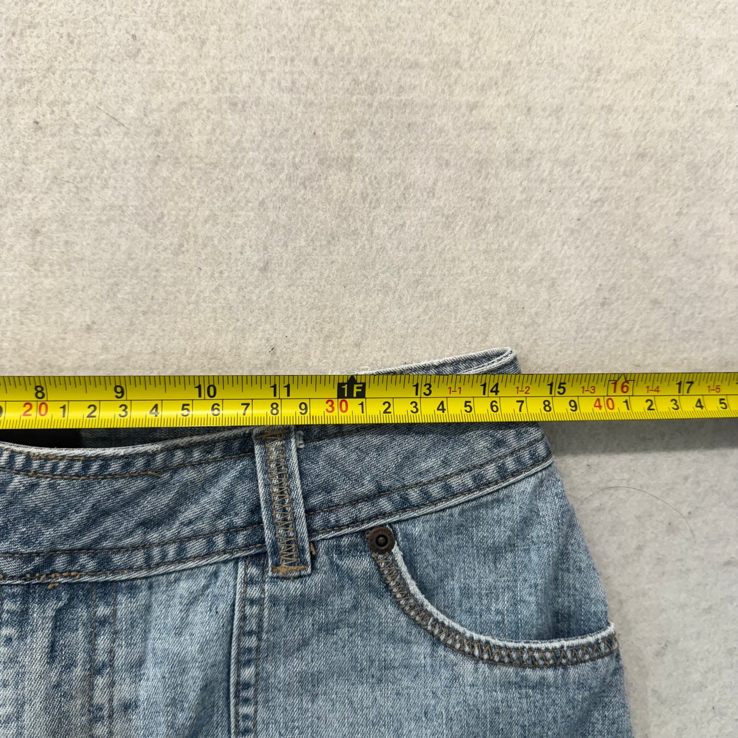Sonoma Life + Style Women's Blue Denim Cargo Shorts Button Flap Pockets Size 6