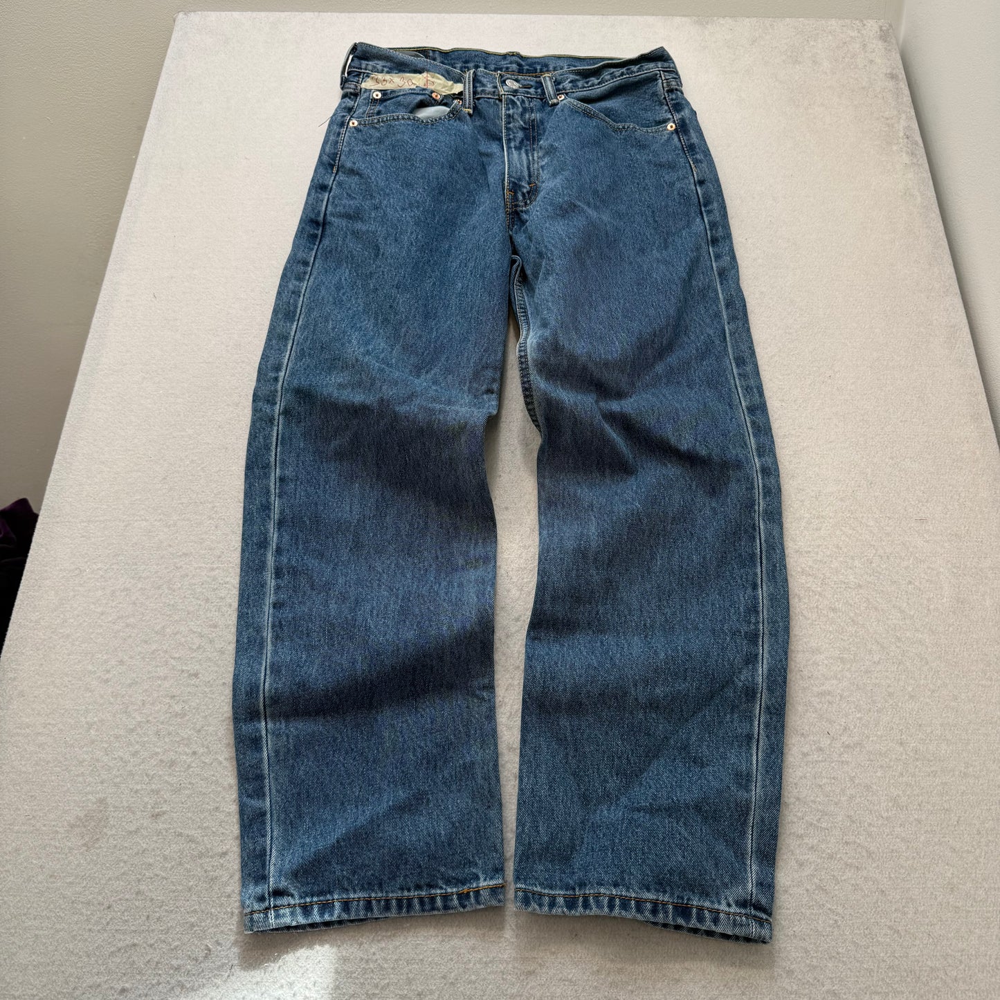 Levi's 550 Men's Blue Denim Jeans Zip Fly Pockets Classic Relaxed Fit Size 33x30