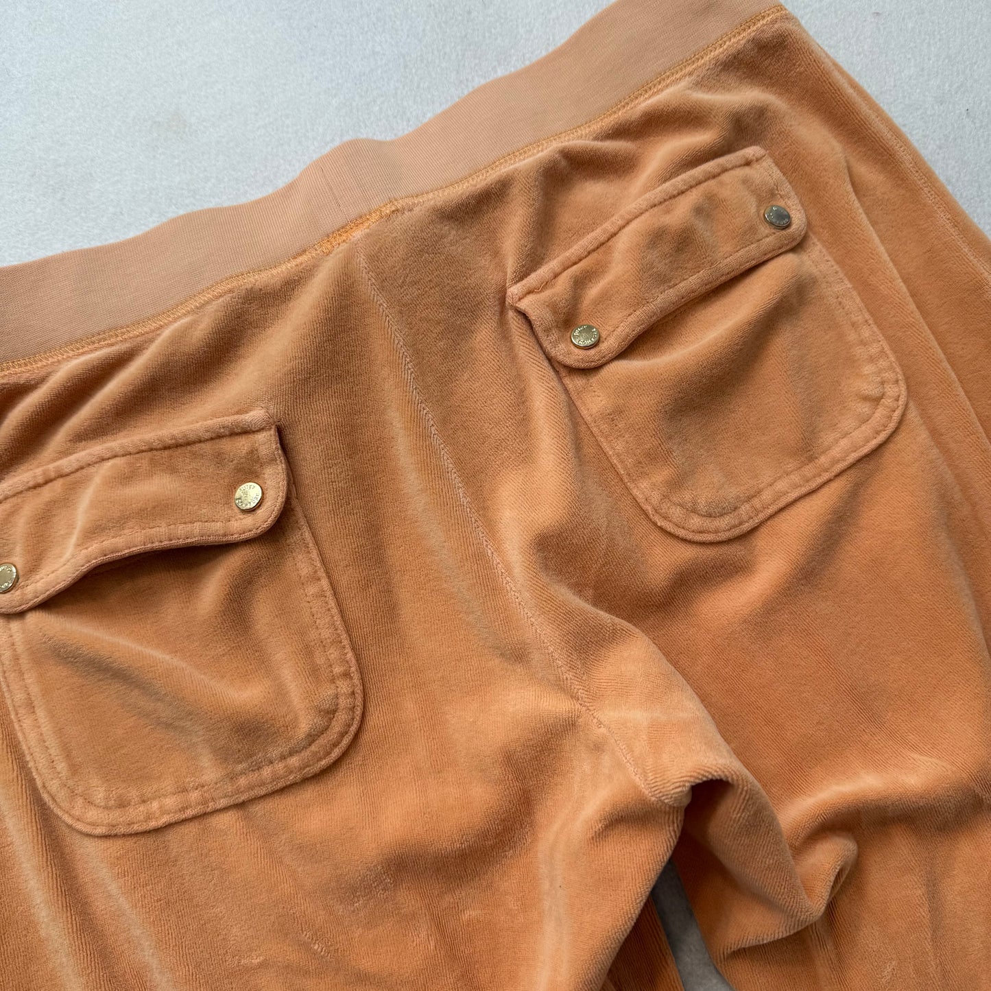 Juicy Couture Women's Light Orange Velour Flared Track Pant Snap Pockets Size L